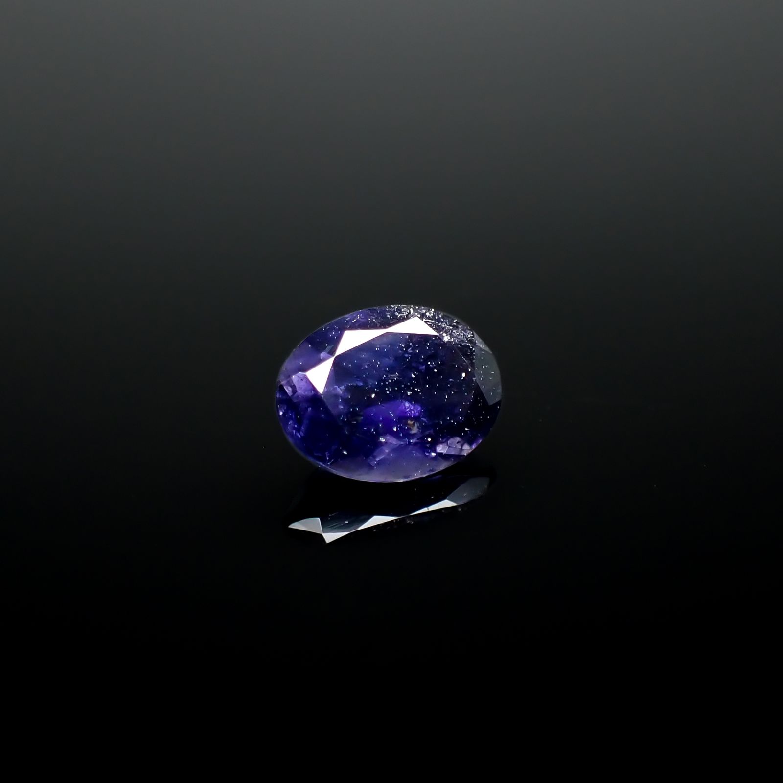 アイオライトサンストーン インド/ブラジル産 0.91ct[231224842]7.7x5.9mm前後
