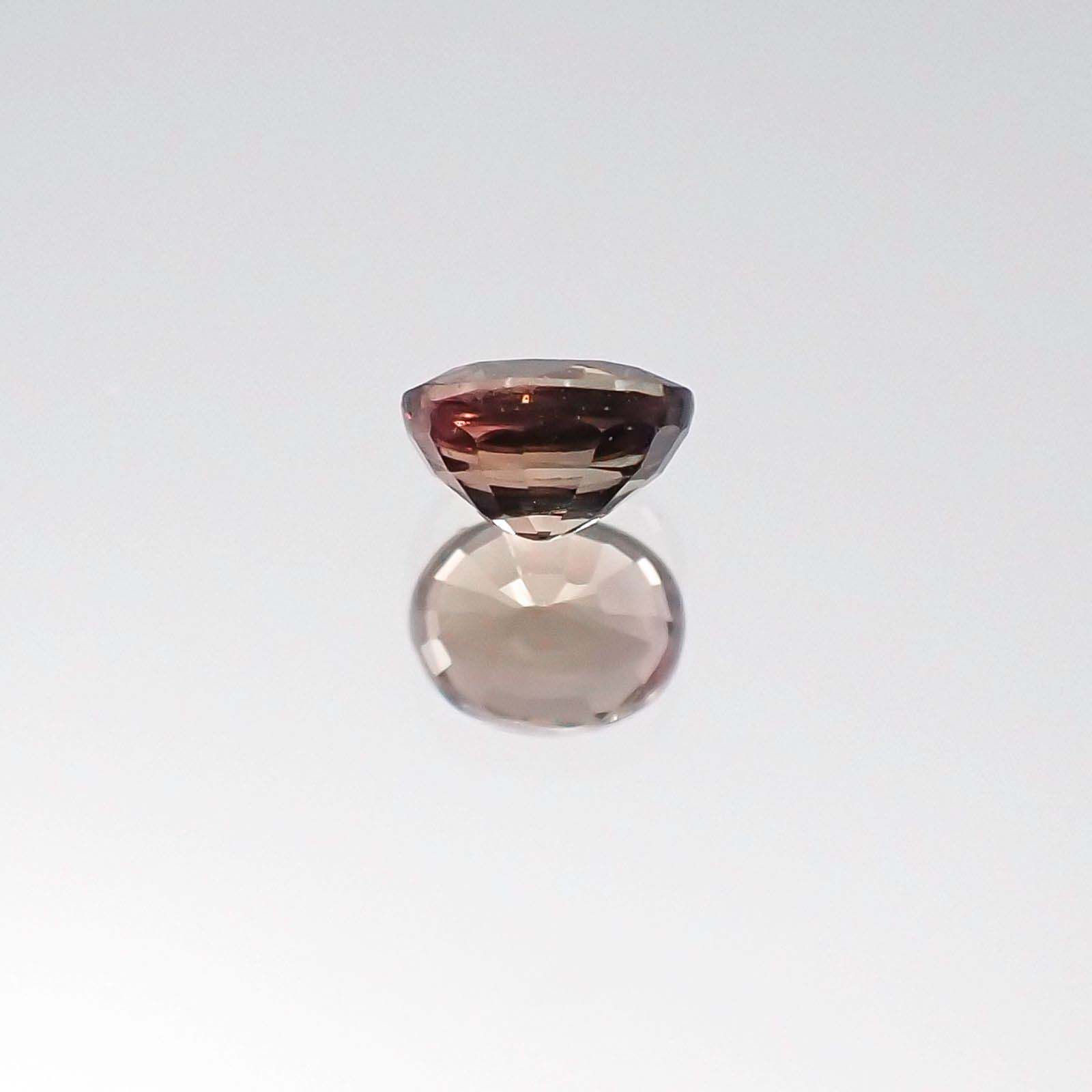 カラーチェンジサファイア 非加熱(宝石名サファイア)タンザニア産 0.37ct 識別済[230622428]4.4x3.5mm前後