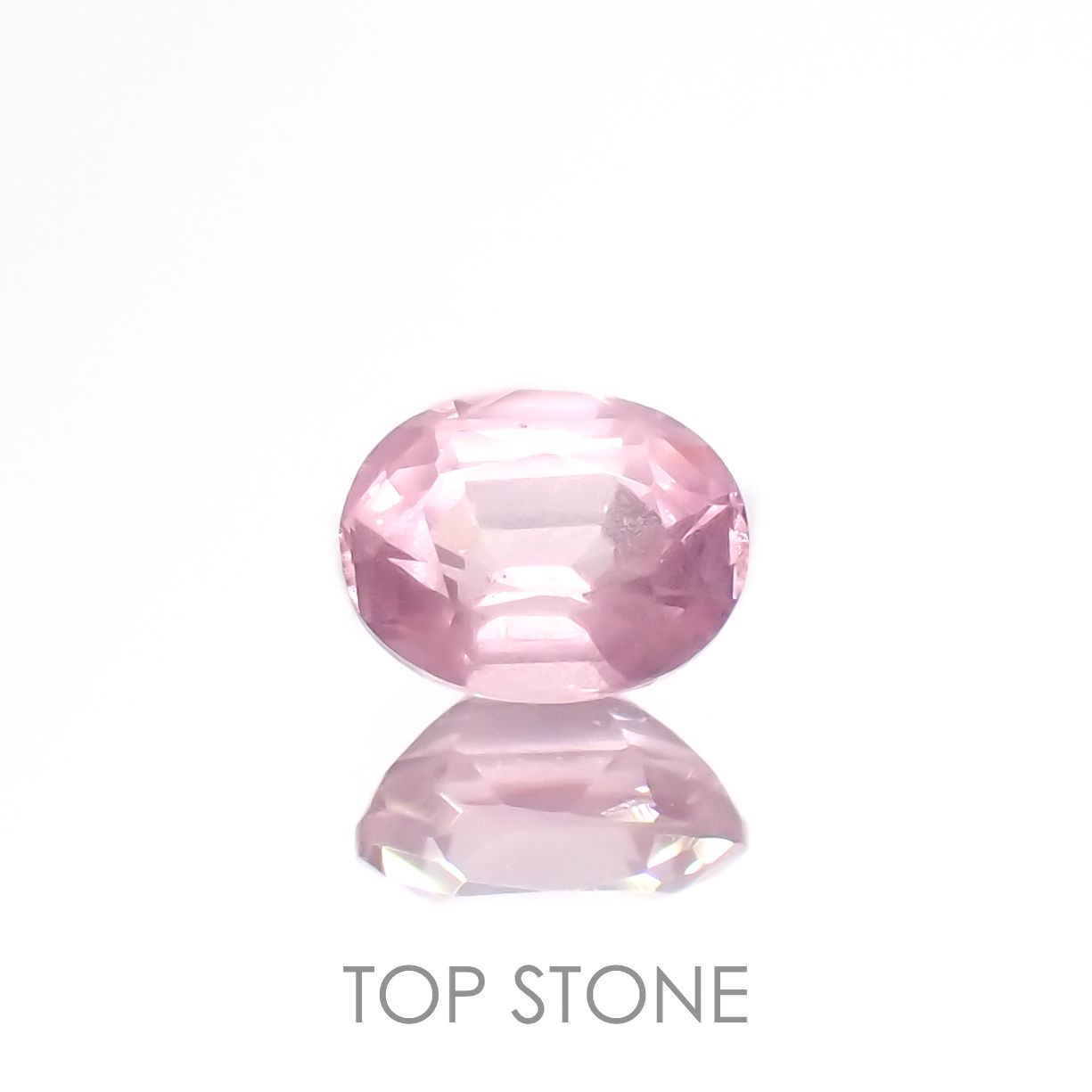 シルキーピンクスピネル(宝石名ピンク・スピネル)タンザニア産 0.37ct 識別済[230120252]4.7x3.6mm前後