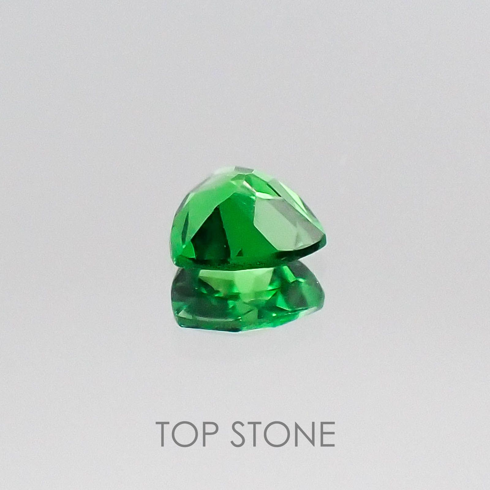 ツァボライト タンザニア産 ルース 0.26ct[20073744]4.2×4.2mm前後