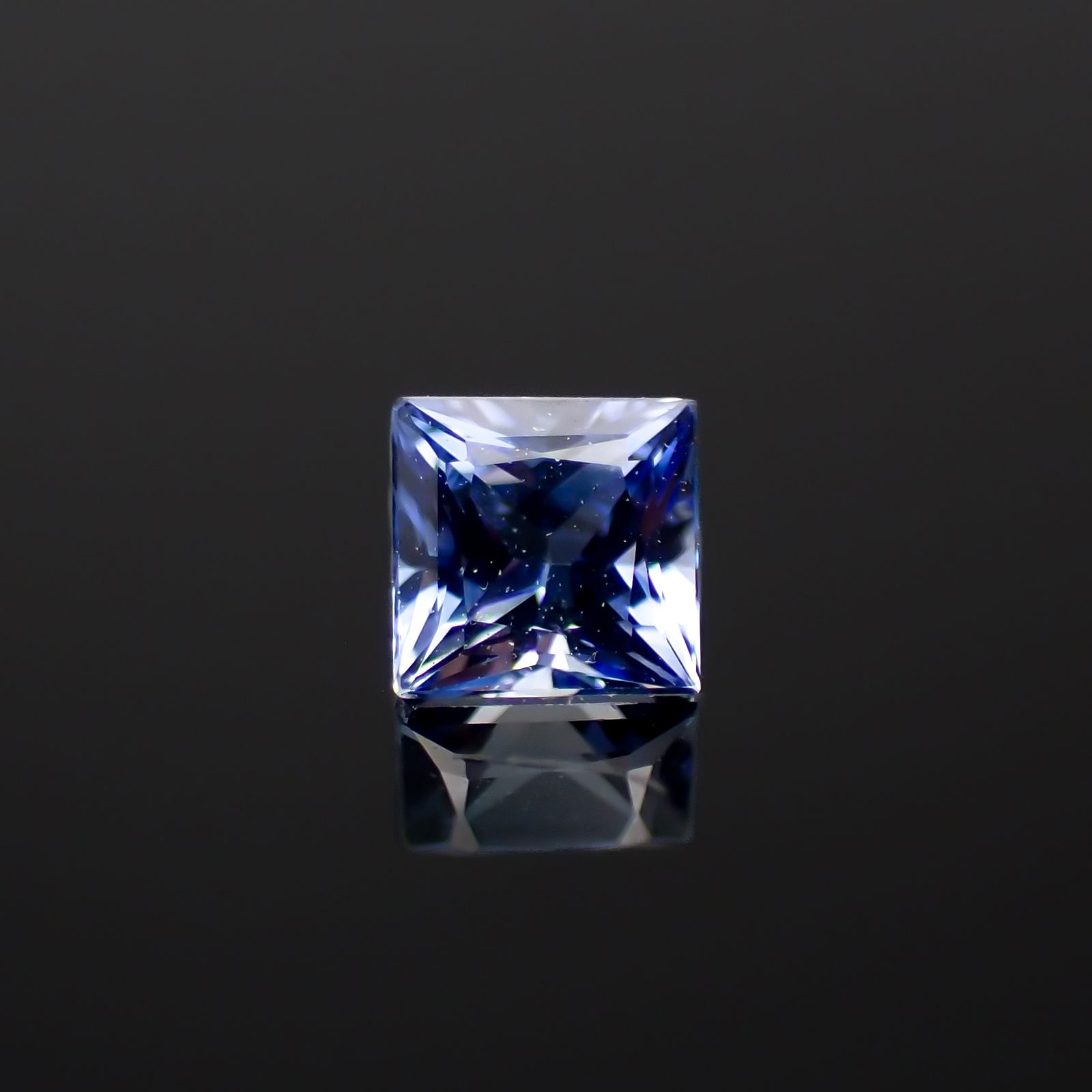 ◇プリンセスカット◇サファイア(宝石名サファイア)スリランカ産 0.23ct 識別済[230622450]3.2x3.2mm前後