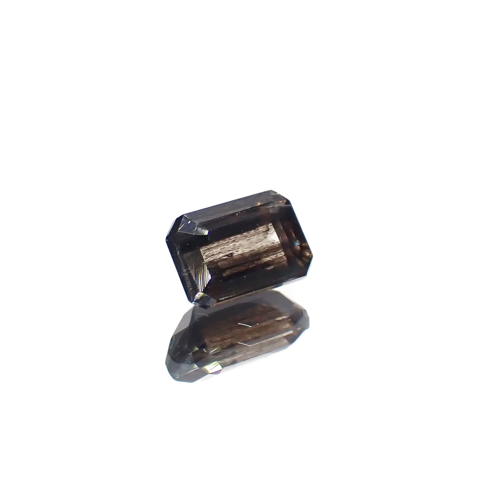 レインボースキャポライト ブラジル産 0.70ct [240326864]6.1x4mm前後