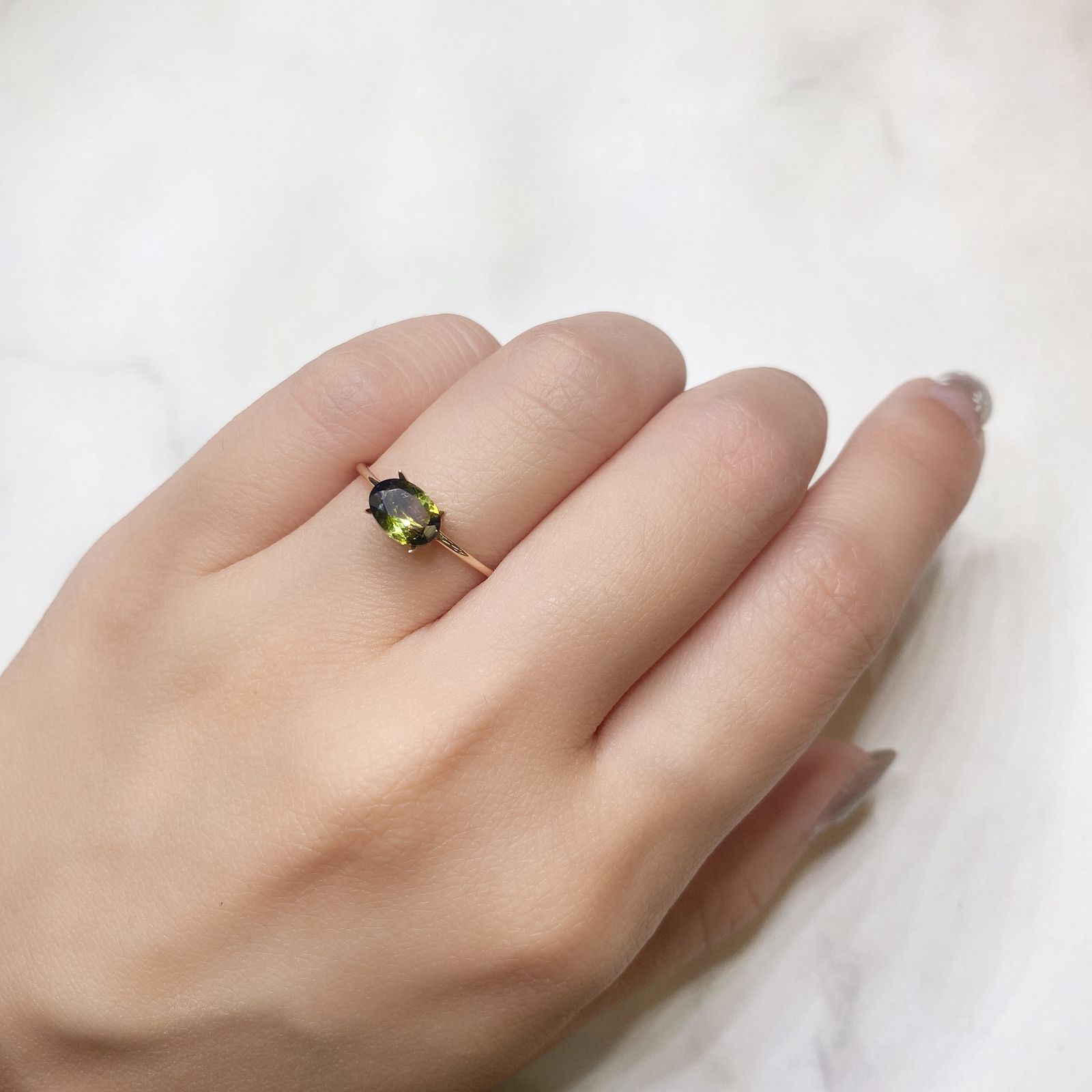 バイカラートルマリン(宝石名バイカラー・トルマリン) ブラジル/アフリカ産 0.95ct 識別済[211013566]7.3×5.3mm前後