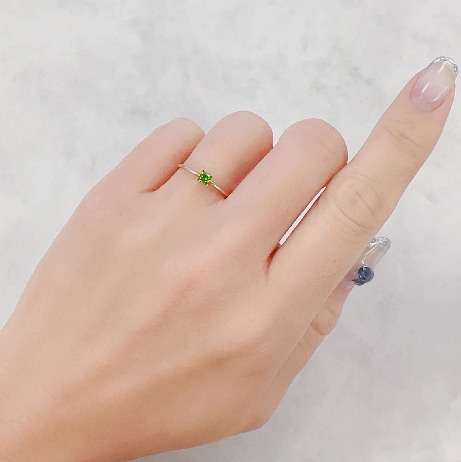 デマントイドガーネット(宝石名デマントイド・ガーネット)ロシア産 0.13ct 識別済[230622498]3.1x3mm前後