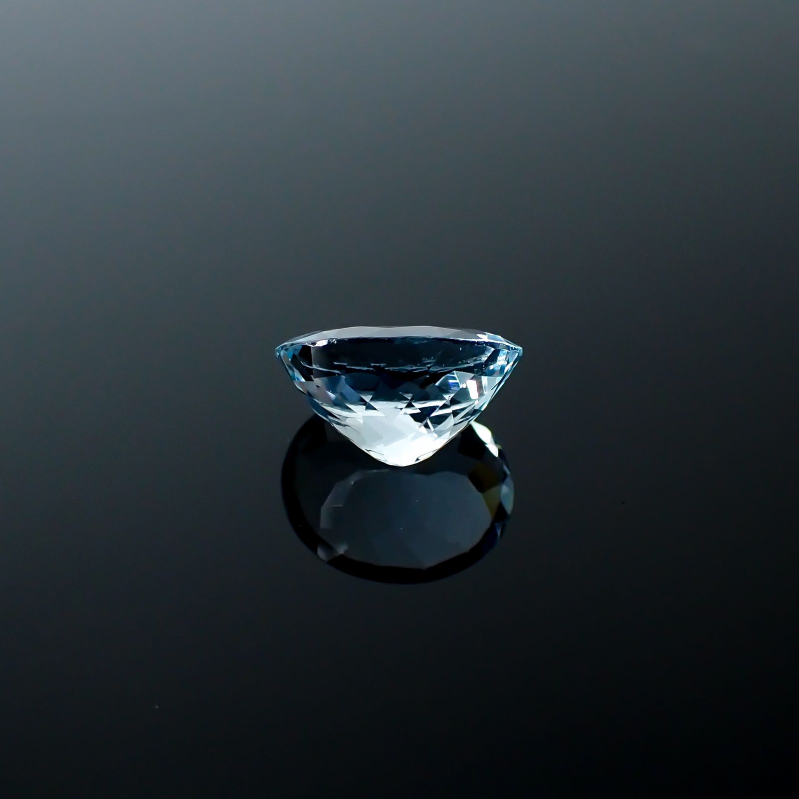 アクアマリン モザンビーク産 3.06ct[240125408]10.9x9mm前後