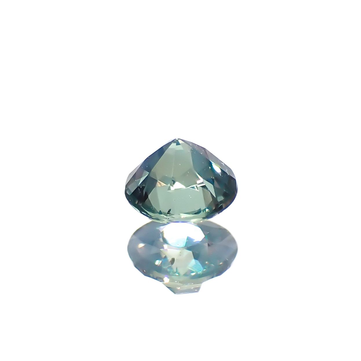 アレキサンドライトキャッツアイ ブラジル・ミナスジェライス州ヘマチタ鉱山産 0.098ct[240929037]2.7x2.7mm前後