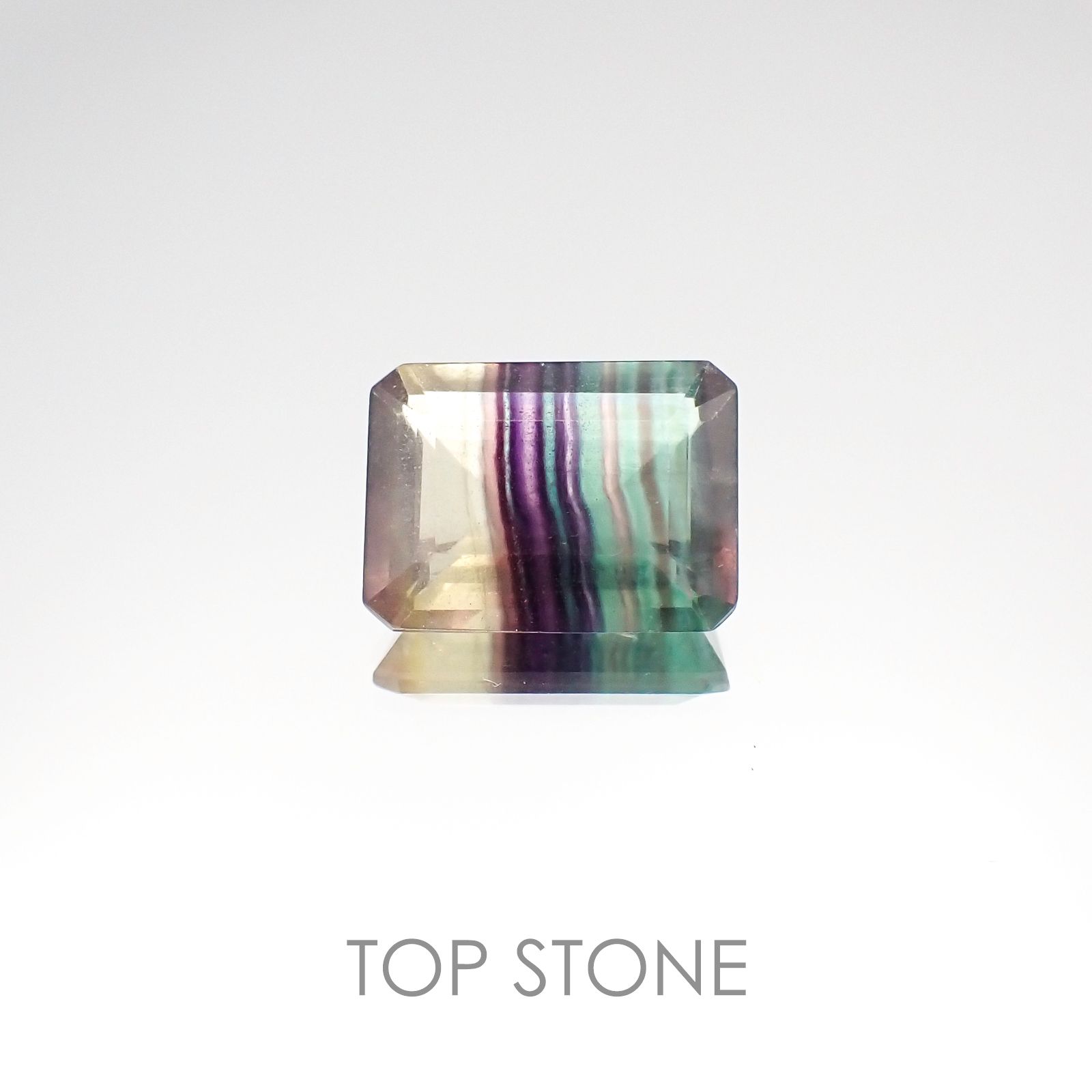 バイカラーフローライト ブラジル産 ルース 6.99ct[2010107051]13.5×10.1mm前後