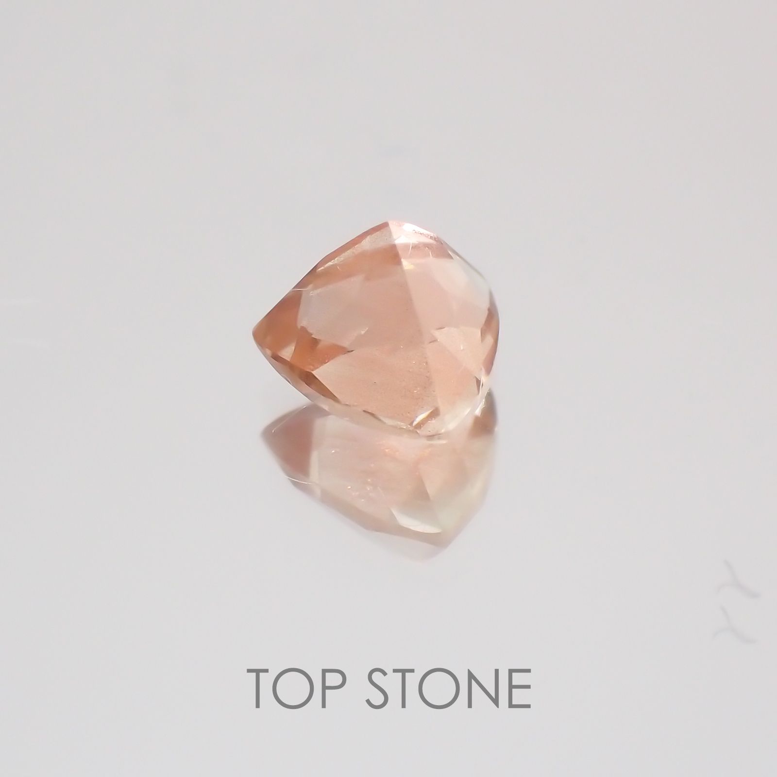 オレゴンサンストーン アメリカ産 ルース 0.42ct[21018942]5×5mm前後