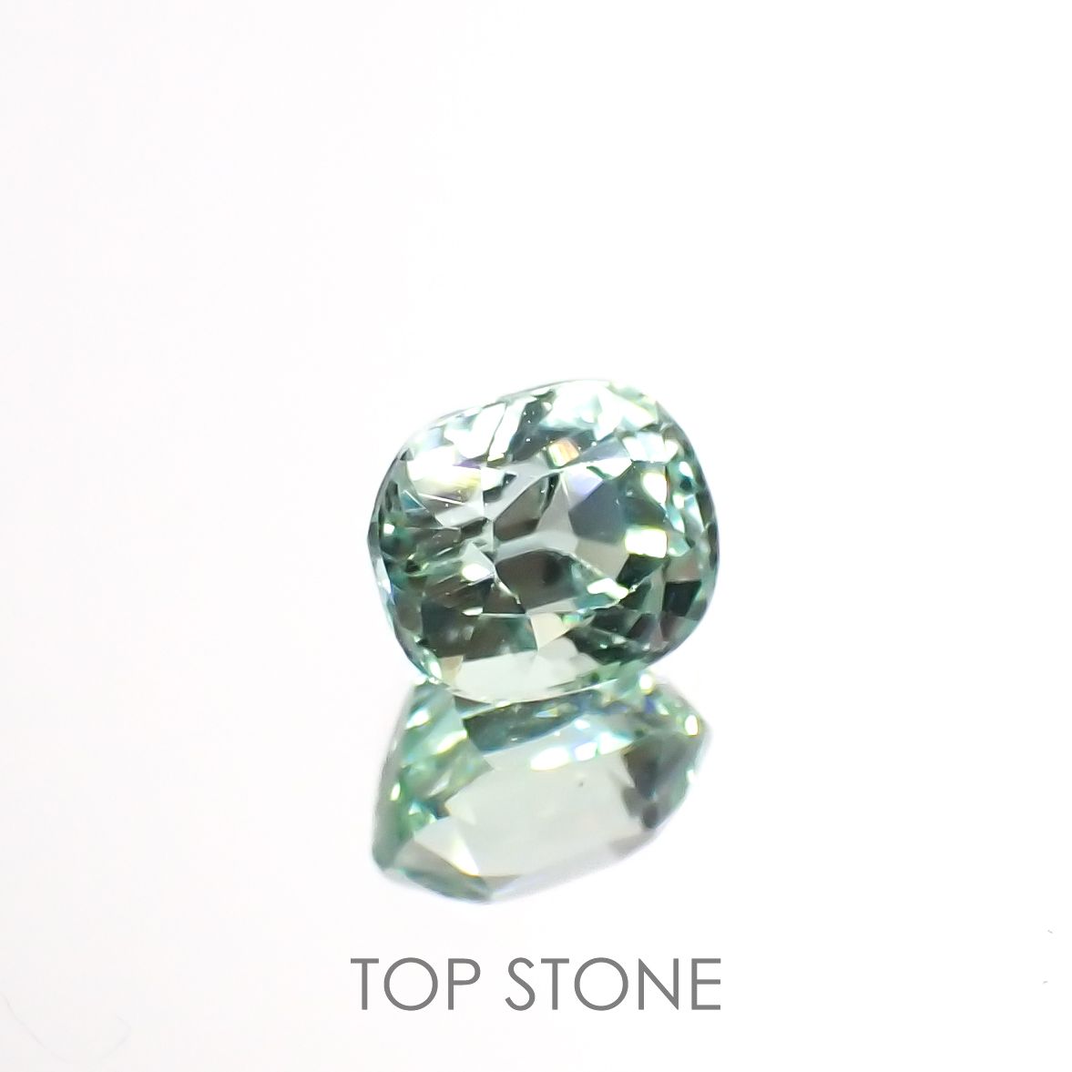 ブルーグリーントルマリン(宝石名トルマリン)アフガニスタン産 0.98ct 識別済[221018341]6.1x5mm前後