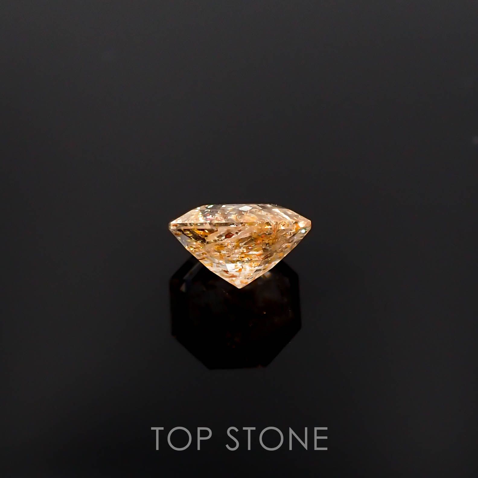 ◇オクタゴンカット◇イリュージョンサンストーン タンザニア産 0.88ct[230320950]6.5x6.4mm前後