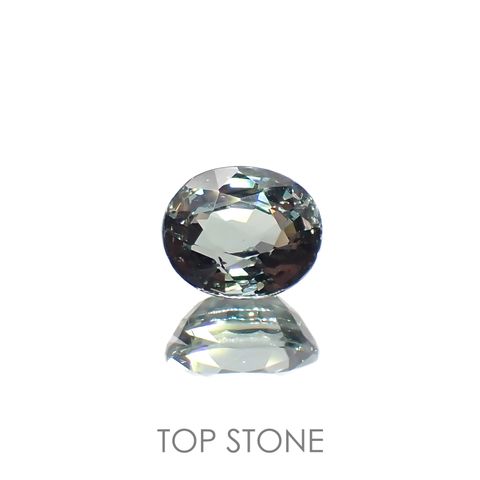カラーチェンジガーネット アレキタイプ(宝石名ガーネット)マダガスカル・ベキリー産 0.65ct 識別済[220716952]5.3x4.4mm前後