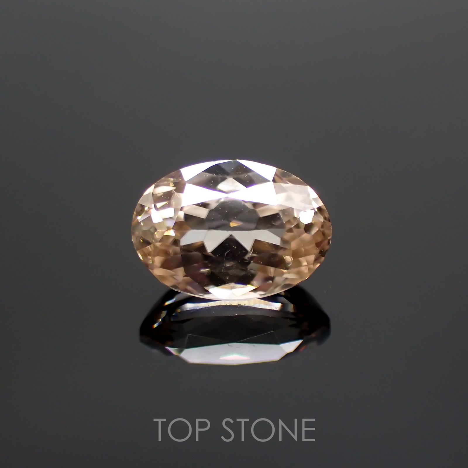 オレンジジルコン(宝石名ジルコン) スリランカ/カンボジア産 1.97ct 識別済[20118078]8.1×5.8mm前後