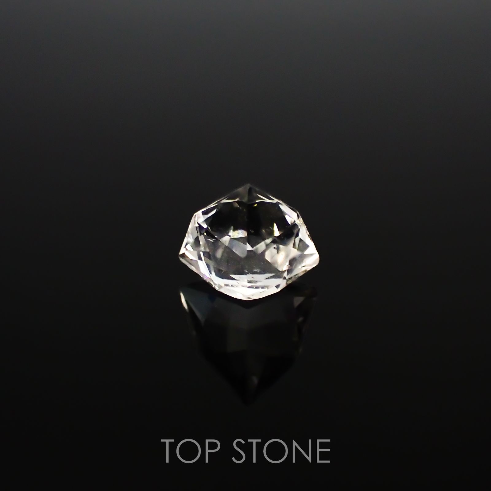 フェナカイト(宝石名フェナカイト)ロシア産 1.91ct 識別済[220515728]8.8x8.8mm前後