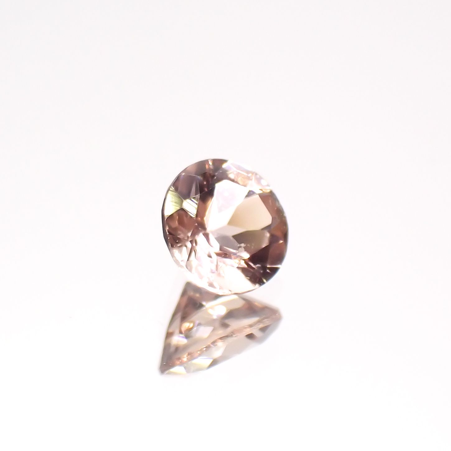 インペリアルトパーズ ブラジル産 0.18ct[230923509]3.5x3.5mm前後