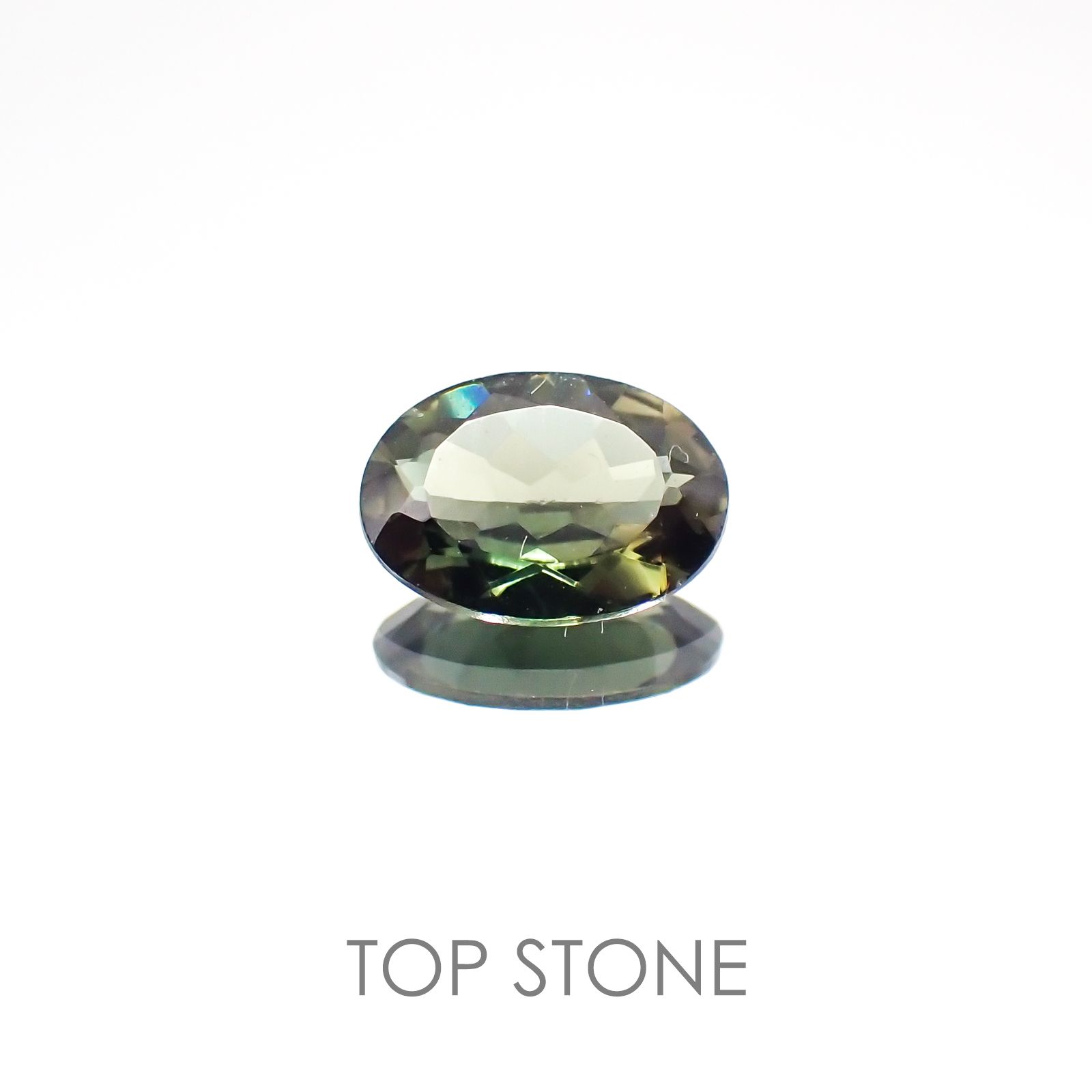 コーネルピン(宝石名コーネルピン) スリランカ産 0.65ct 識別済[20117485]7.1×5.2mm前後