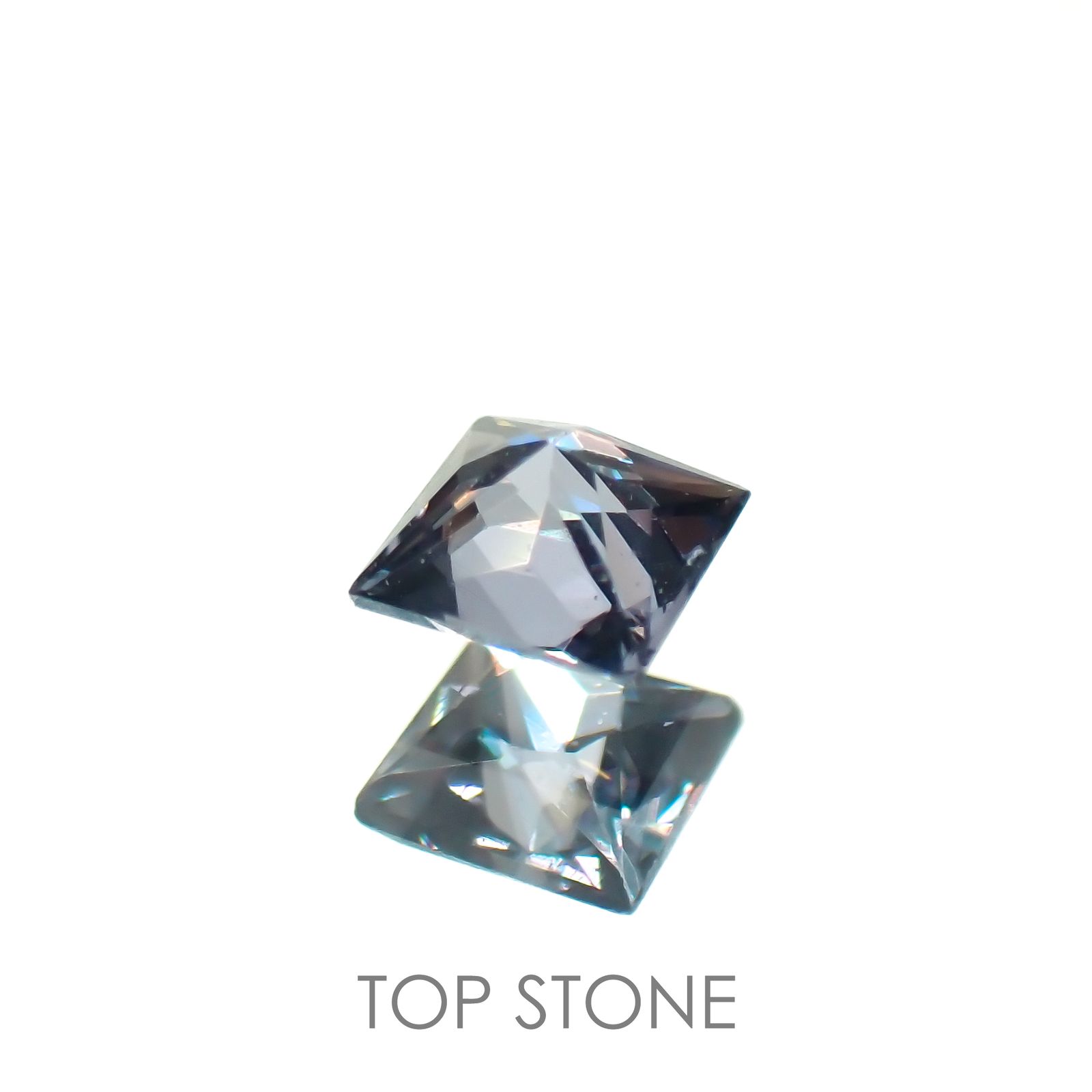 ◇プリンセスカット◇カラーチェンジガーネット アレキタイプ(宝石名ガーネット)マダガスカル・ベキリー産 0.10ct 識別済[221219410]2.5x2.5mm前後