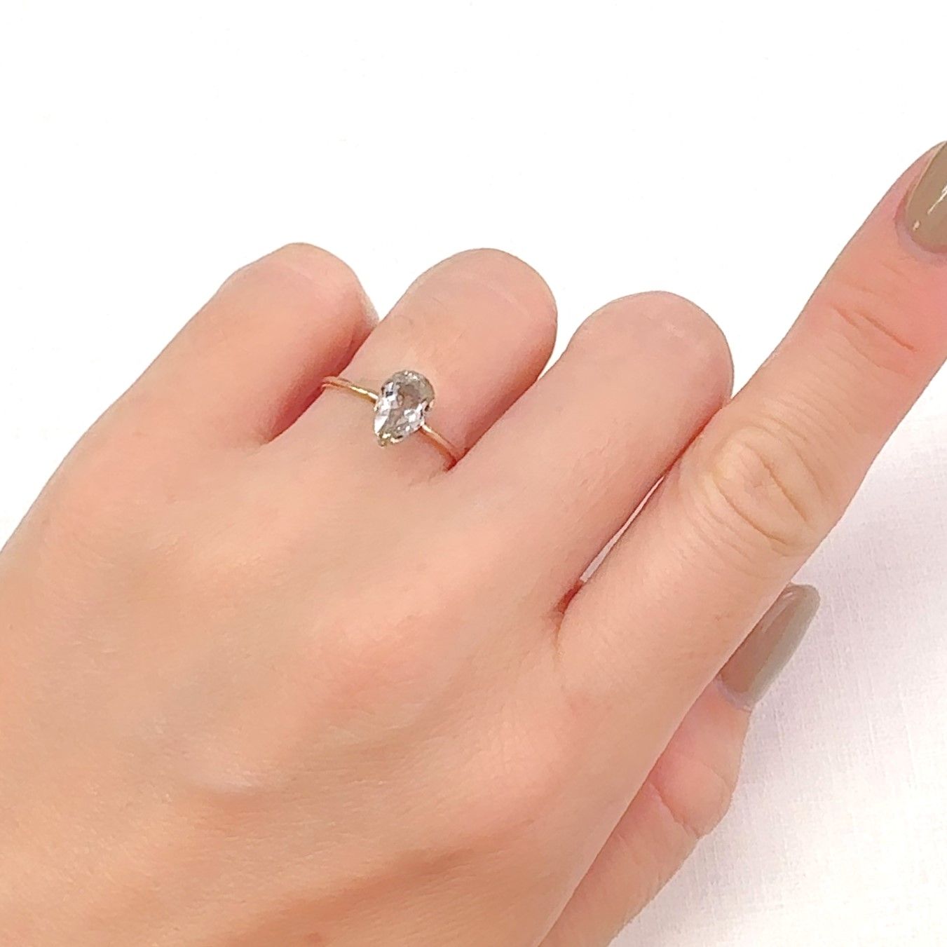 シルバーアパタイト フルオレッセンス アフリカ産 1.27ct[240928962]8.8x5.7mm前後
