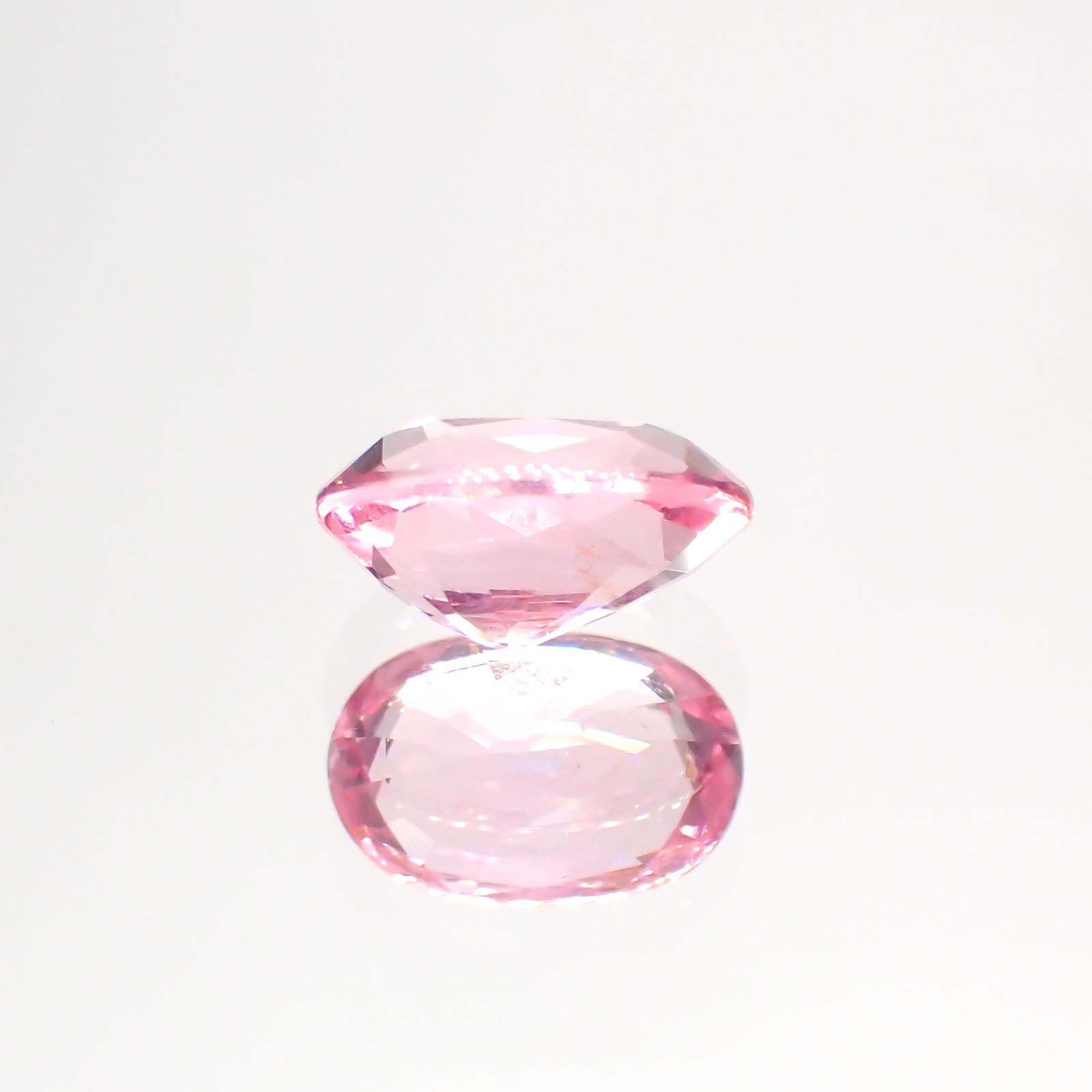 ピンクスピネル(宝石名ピンク・スピネル)タンザニア産 1.212ct ソ付(彩珠)[230722571]7.6x5mm前後