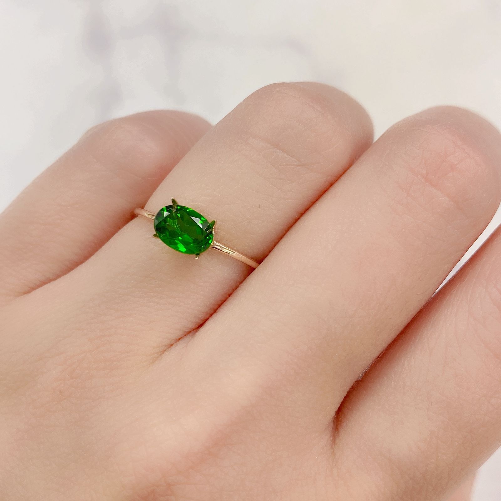 クロムダイオプサイド(宝石名クロム・ダイオプサイド) ロシア産 0.81ct 識別済[21059927]7.1×5.1mm前後