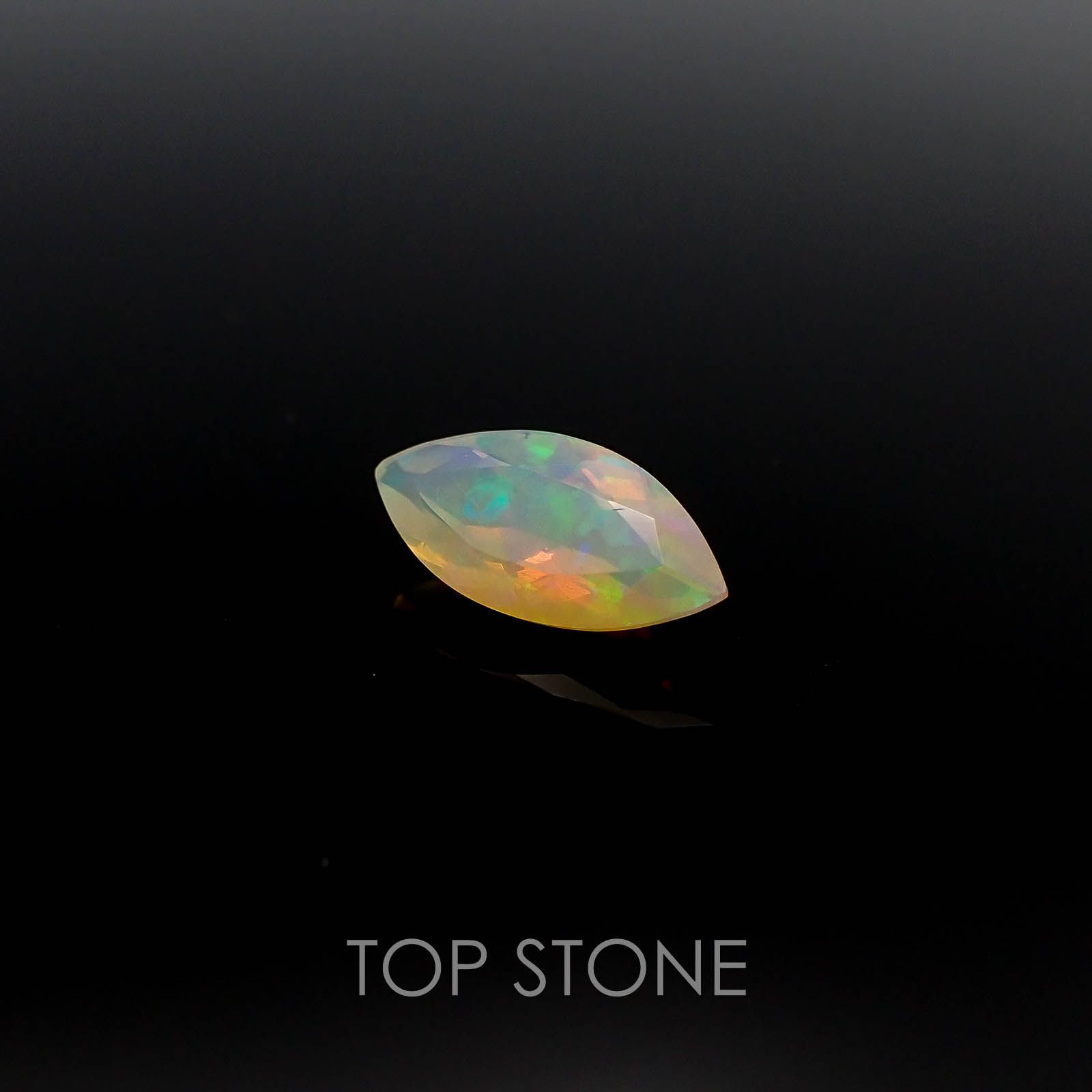 エチオピアオパール エチオピア産 ルース 0.96ct[]12×5.8mm前後