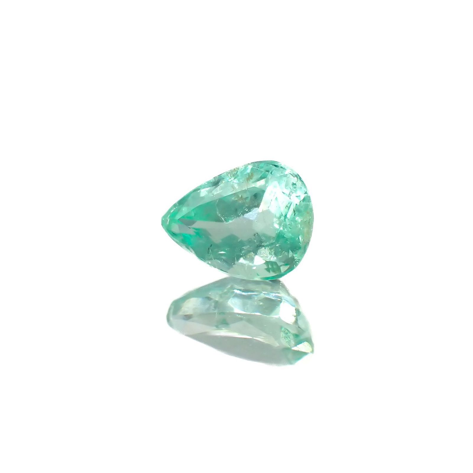 パステルカラーエメラルド コロンビア産 0.29ct / 5.1x3.8mm前後 [220918058]