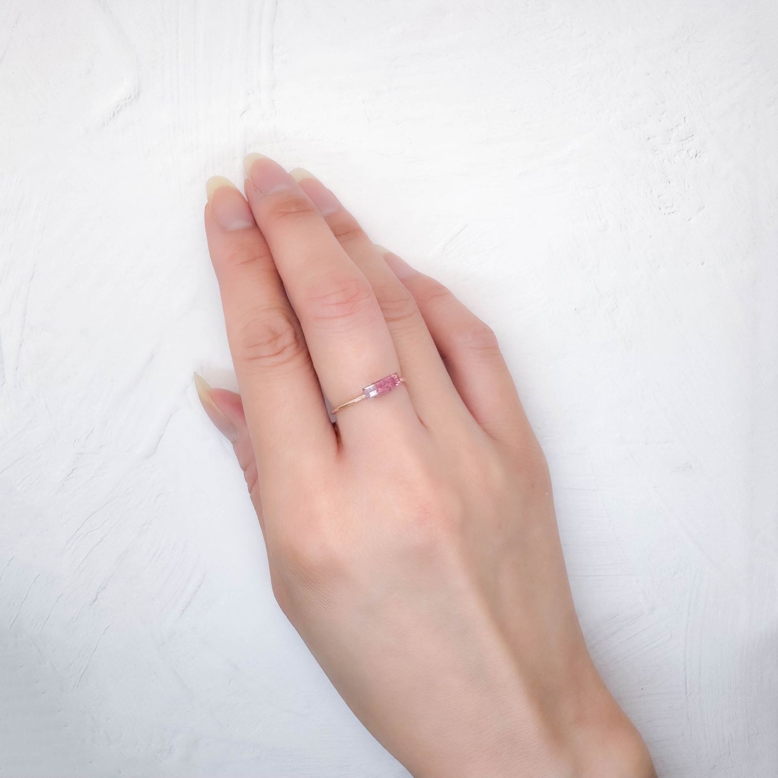 バイカラートルマリン アフガニスタン産 0.54ct [250730931]7.9x2.9mm前後