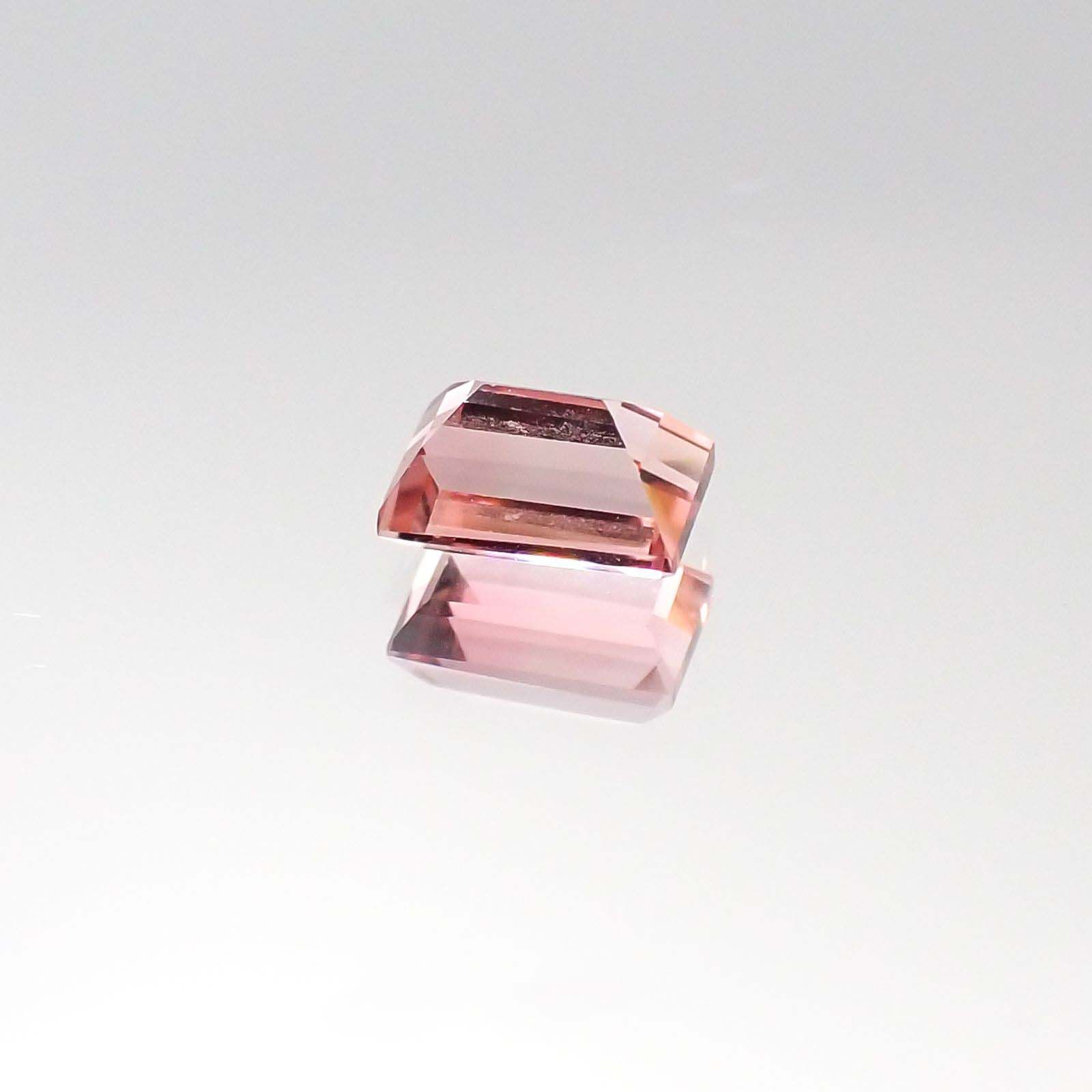ピンクトルマリン(宝石名ピンク・トルマリン)ブラジル産 0.41ct 識別済[230722943]5x3.1mm前後