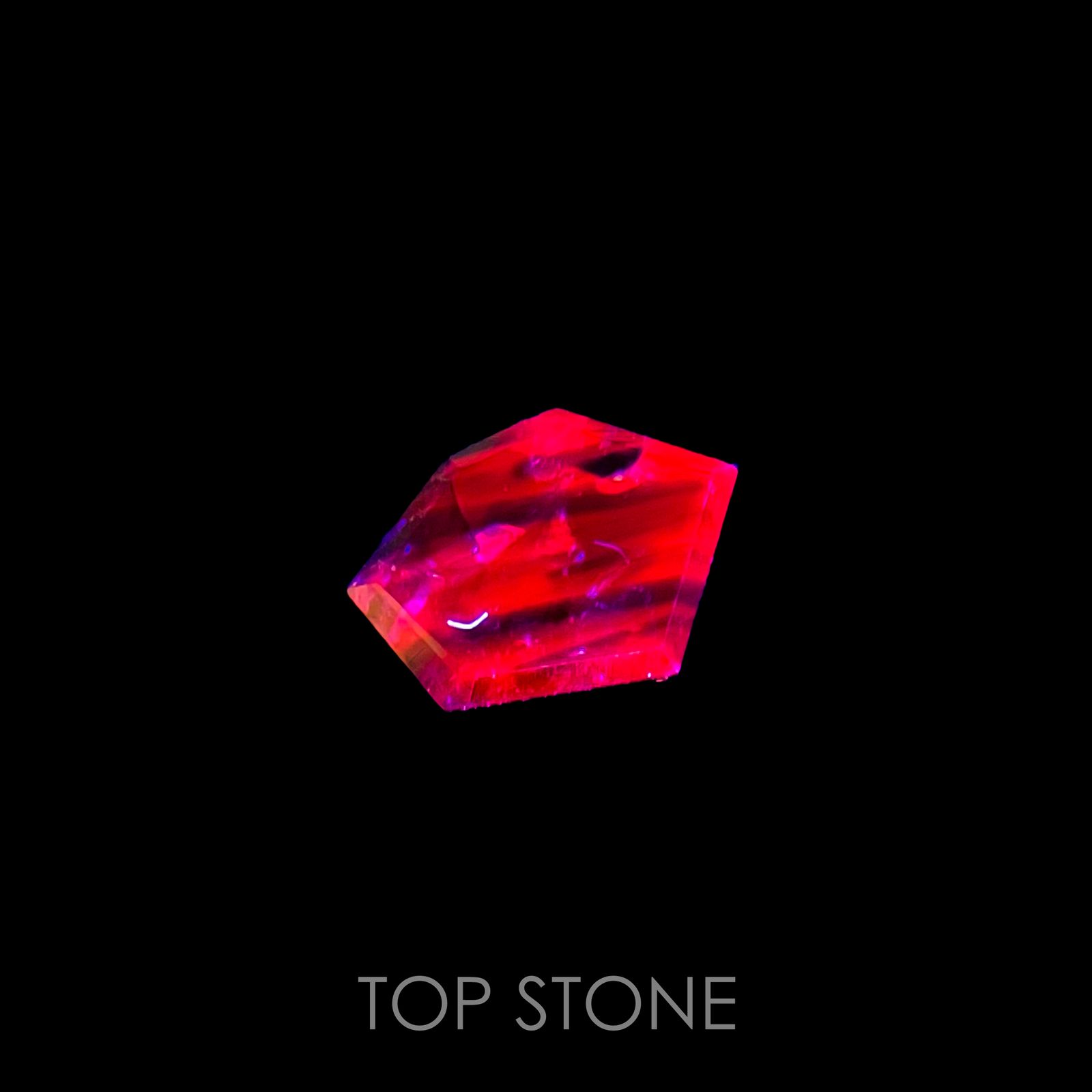 ◇カスタムカット◇ウィンザーサファイア(宝石名サファイア)タンザニア・ウィンザー産 1.27ct 識別済[220115379]8.7x6.1mm前後