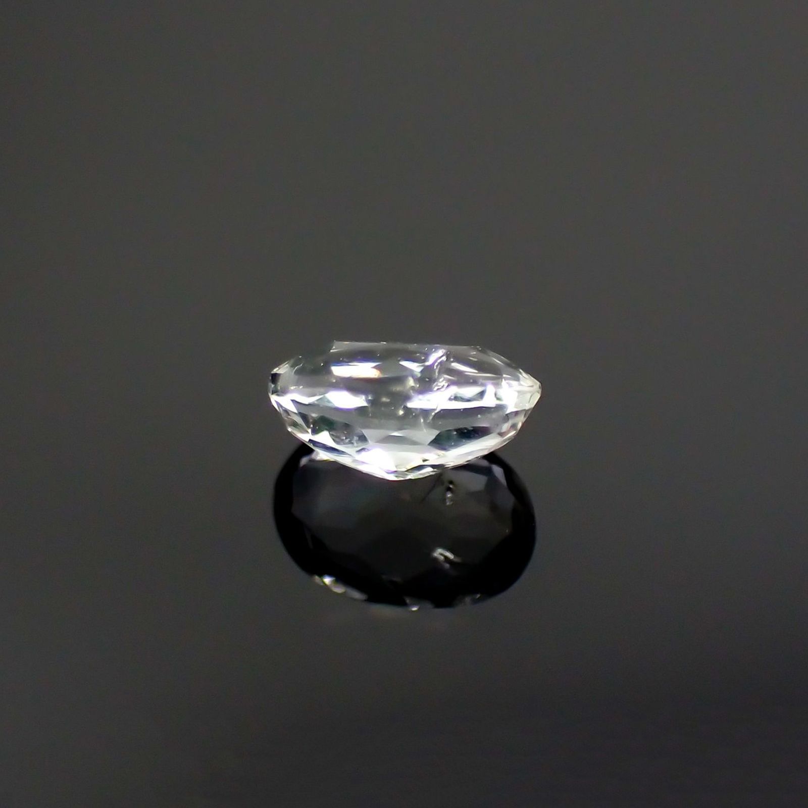ハイアライトオパール(宝石名オパール) メキシコ産 0.183ct ソ付(彩珠)[210712053]4.6×3.2mm前後