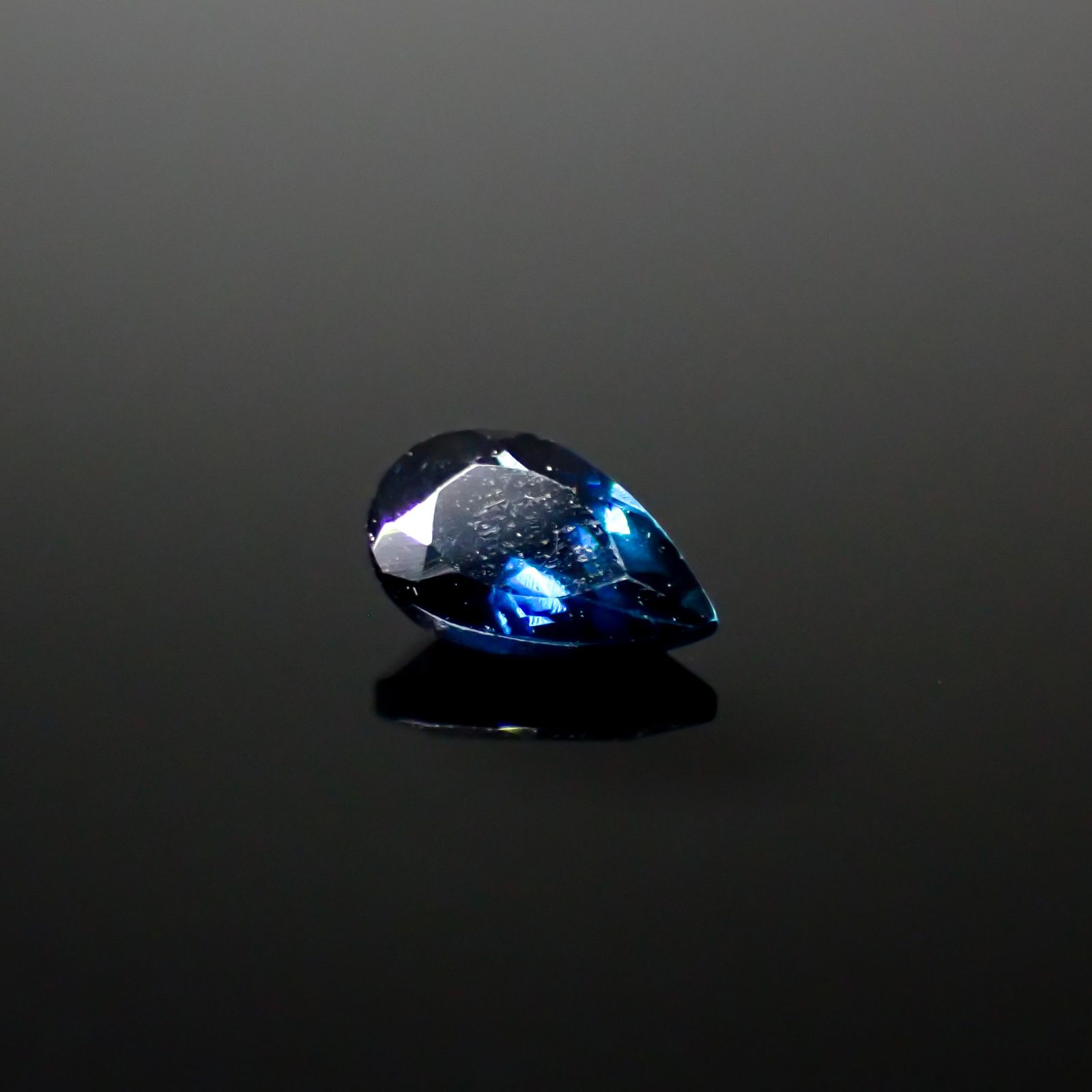 ブルートルマリン ブラジル産 0.21ct[240628029]5.1x3mm前後