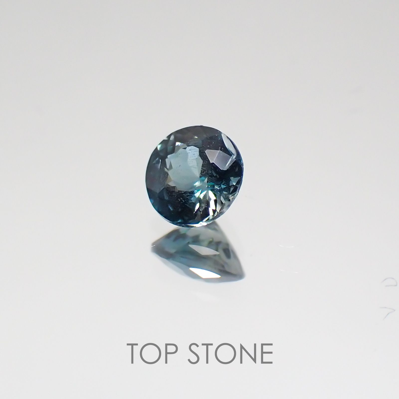 サファリン マダガスカル産 ルース 0.21ct[20128829]3.6×3.6mm前後