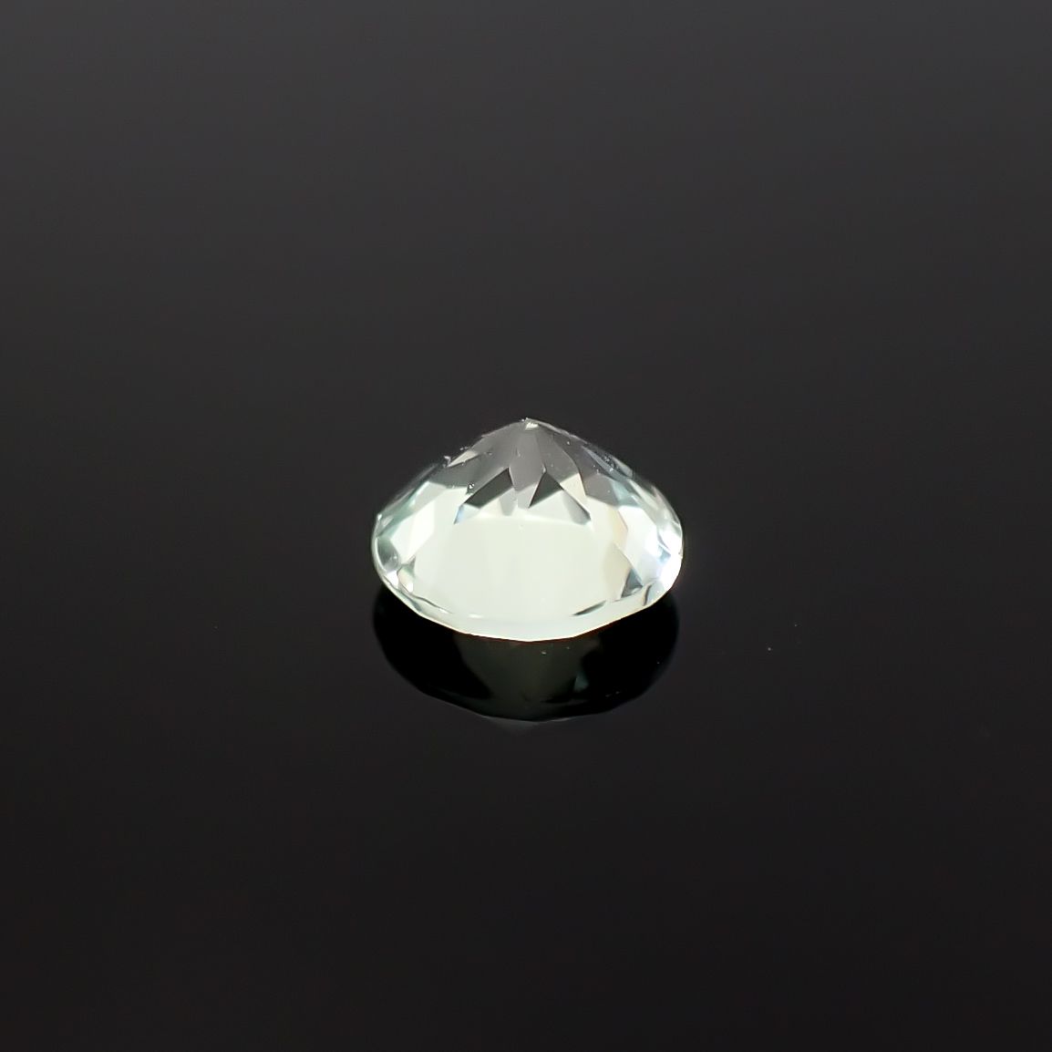 モンテブラサイト(宝石名モンテブラサイト)マダガスカル産 0.45ct 識別済[241229659]5x5mm前後