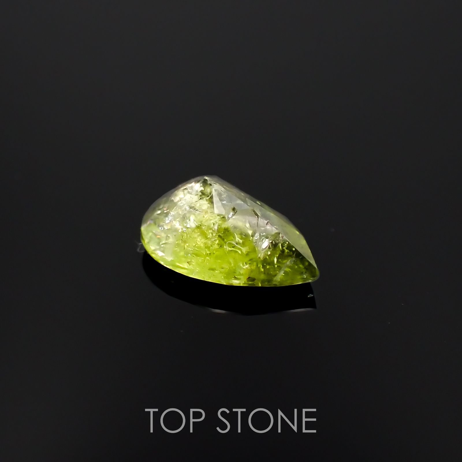 イリデッセンスクロムトルマリン(宝石名トルマリン)ケニア産 0.63ct 識別済[221119095]7.4x5.1mm前後