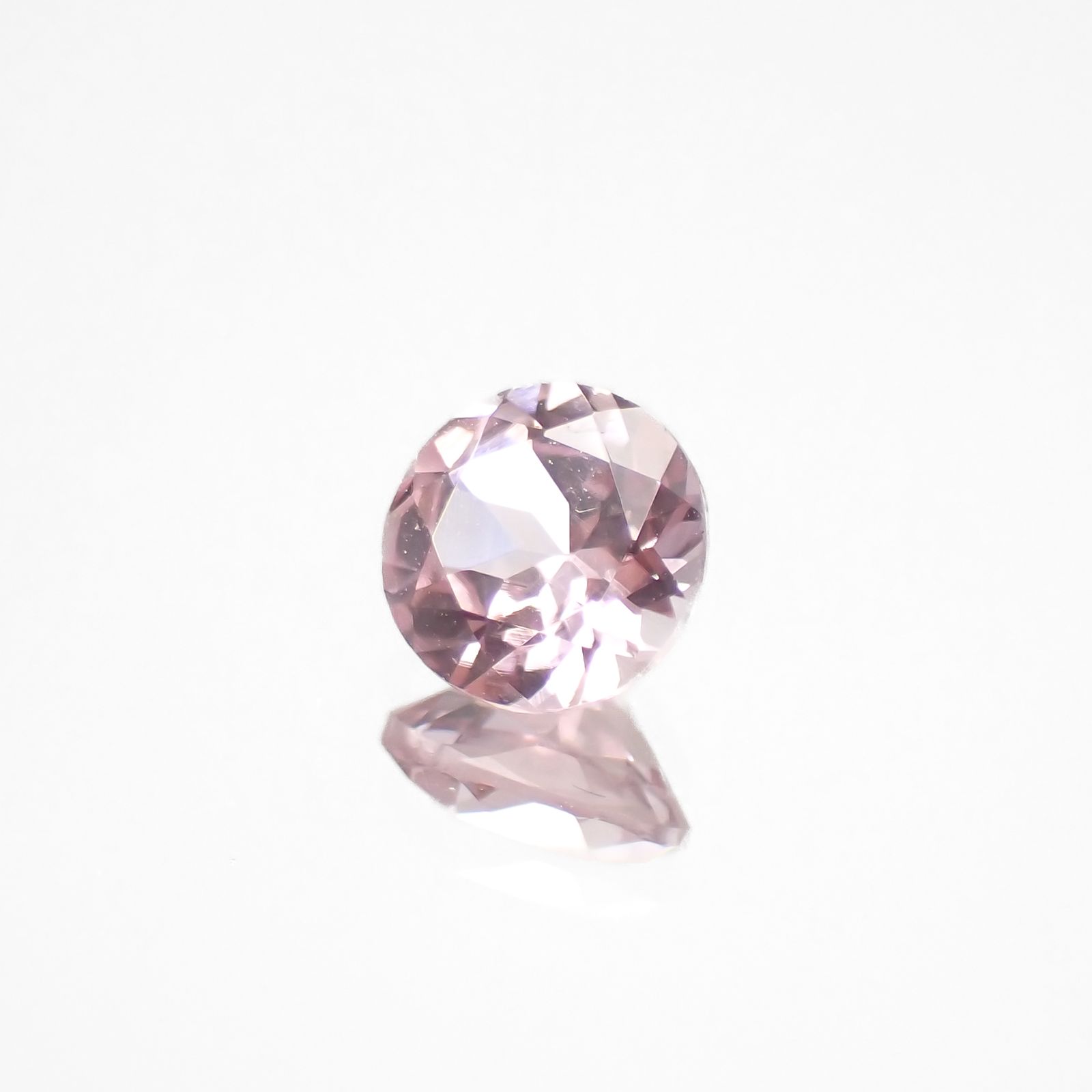 ドラゴンガーネット タンザニア産 0.51ct[230421461]4.6x4.6mm前後