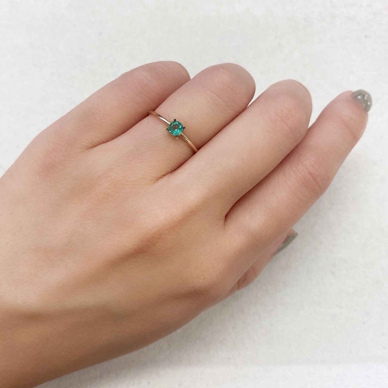 エメラルド(宝石名エメラルド) コロンビア産 0.18ct 識別済[210913160]3.7×3.7mm前後