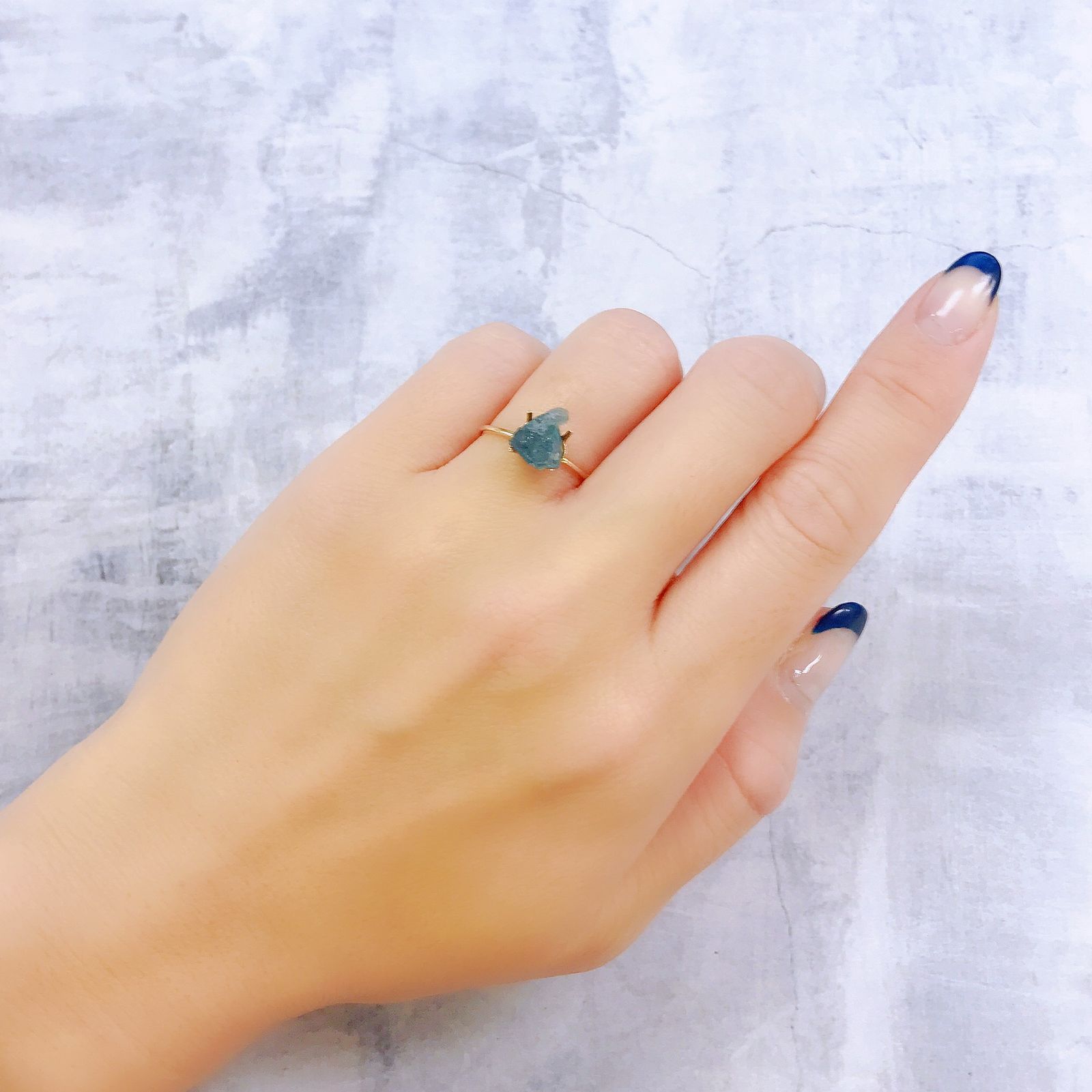 ブルーコーネルピン 原石 タンザニア産 2.16ct[221219194]9.5x7.8mm前後
