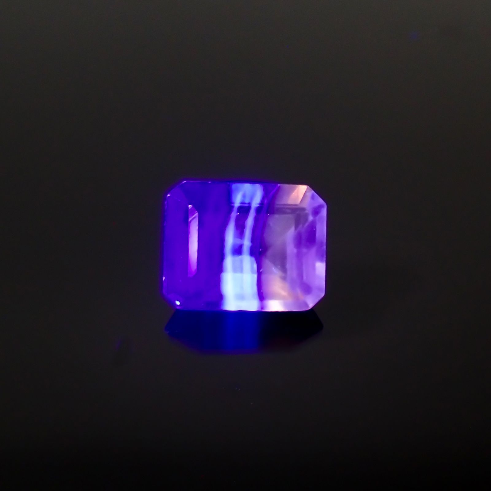 バイカラーフローライト フルオレッセンス ブラジル産 3.62ct