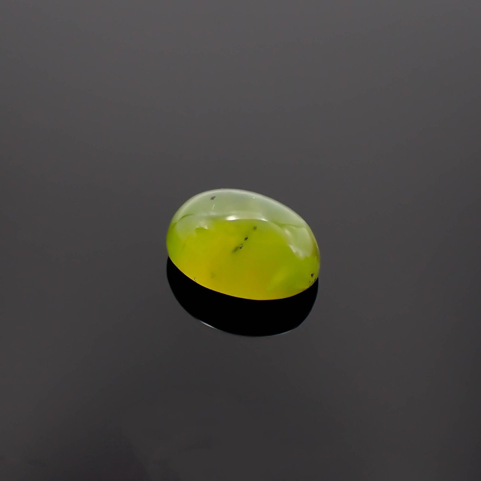 グリーンオパール ブラジル・アマゾン産 1.83ct / 9.6x7.2mm前後 [230120063]