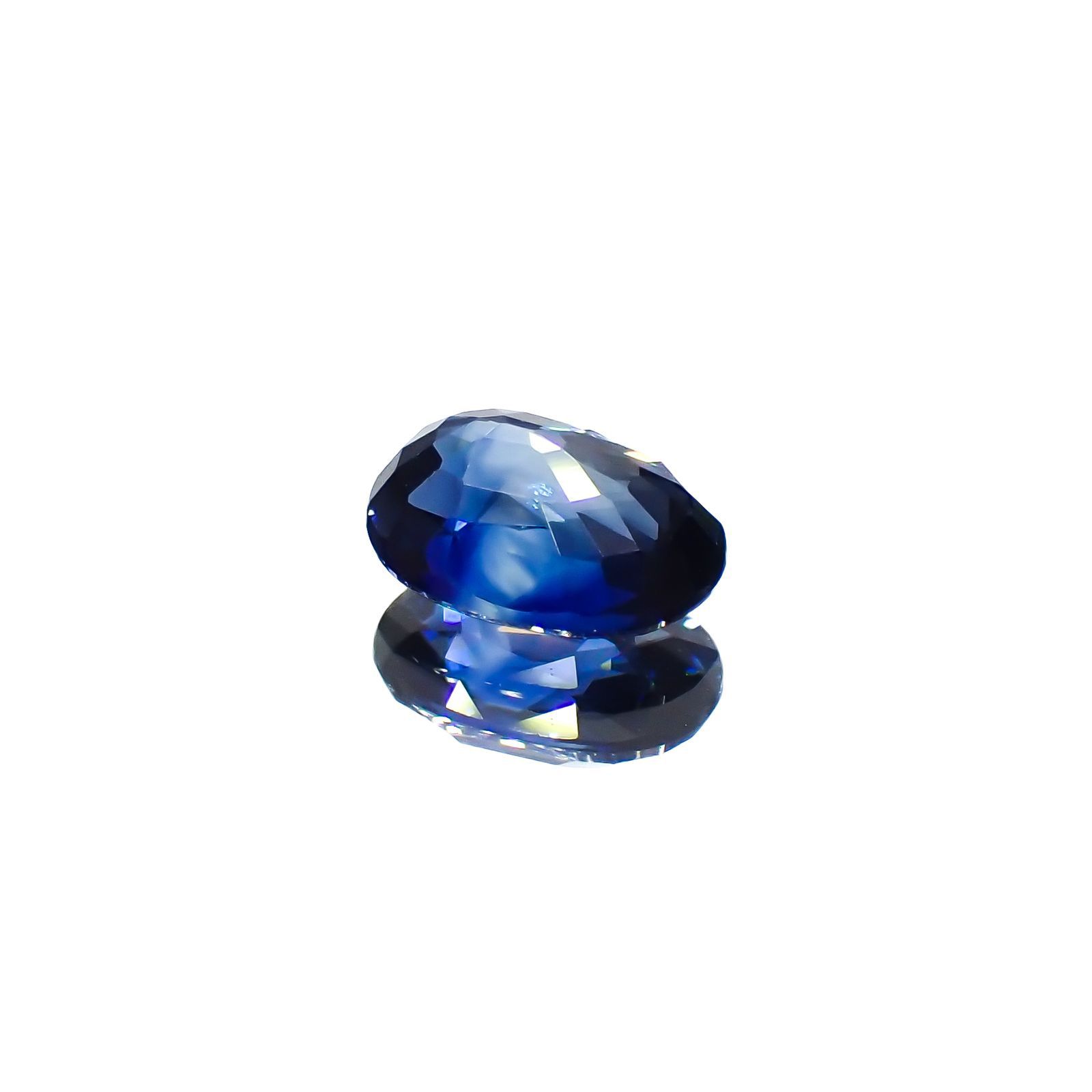 サファイア(宝石名サファイア)スリランカ/マダガスカル産 0.73ct 識別済[230120244]6.2x4.3mm前後