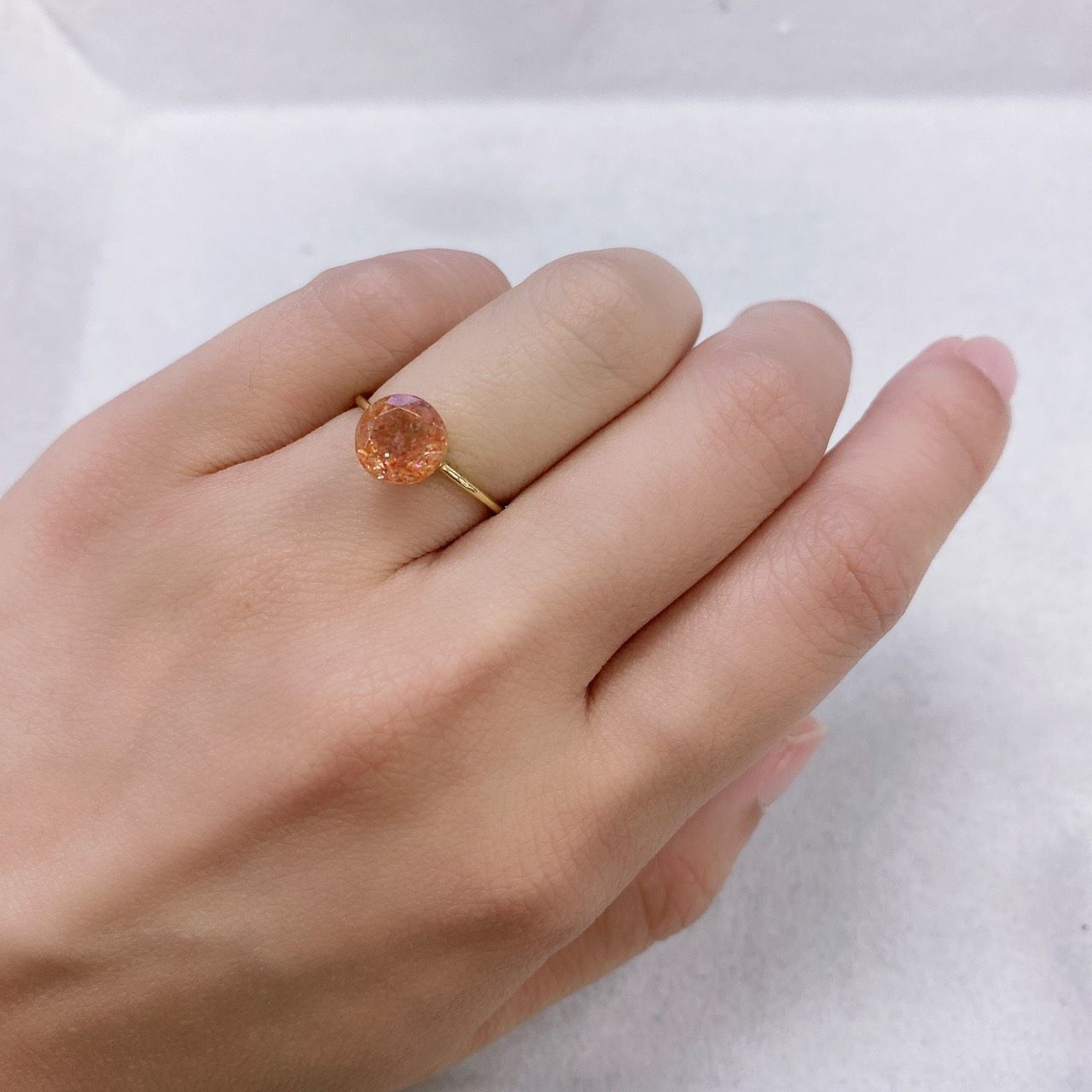 イリュージョンサンストーン(宝石名フェルドスパー) タンザニア産 1.91ct 識別済[210812298]7.9×7.9mm前後