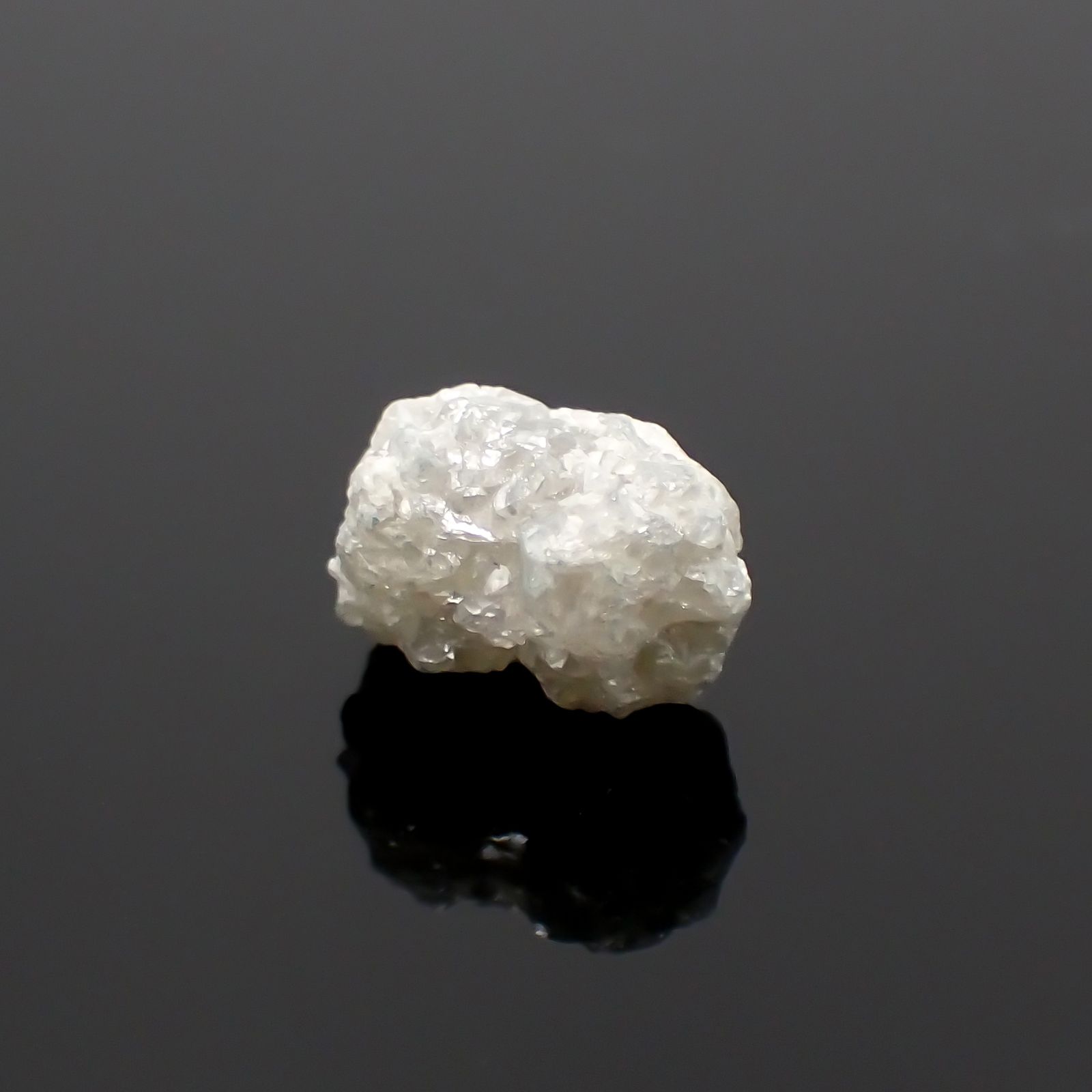 ダイヤモンド 原石 3.71ct[230923340]9.5x7.4mm前後