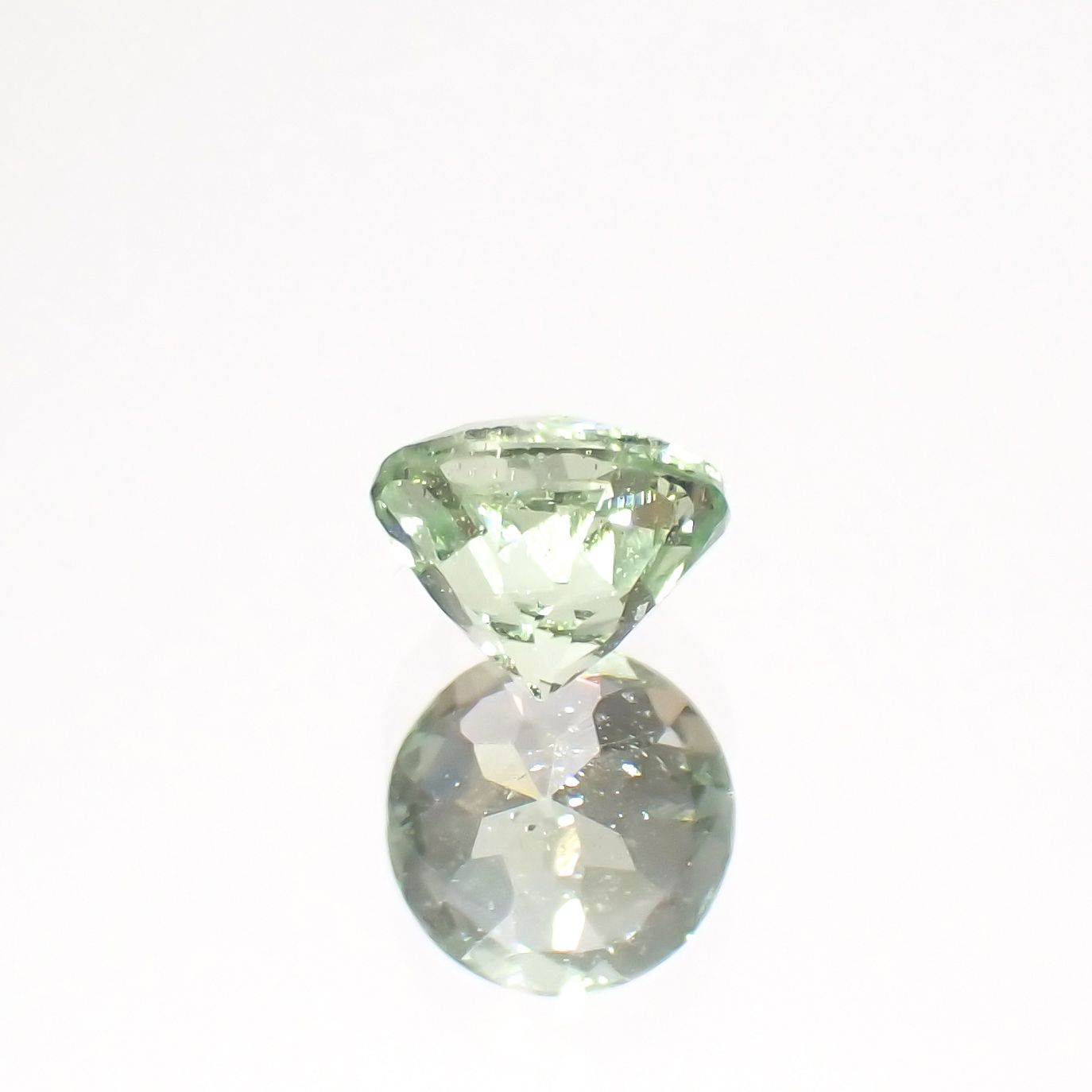 バナジウムコーネルピン(宝石名コーネルピン)タンザニア・タンガ州産 0.27ct 識別済[230521911]3.8x3.8mm前後
