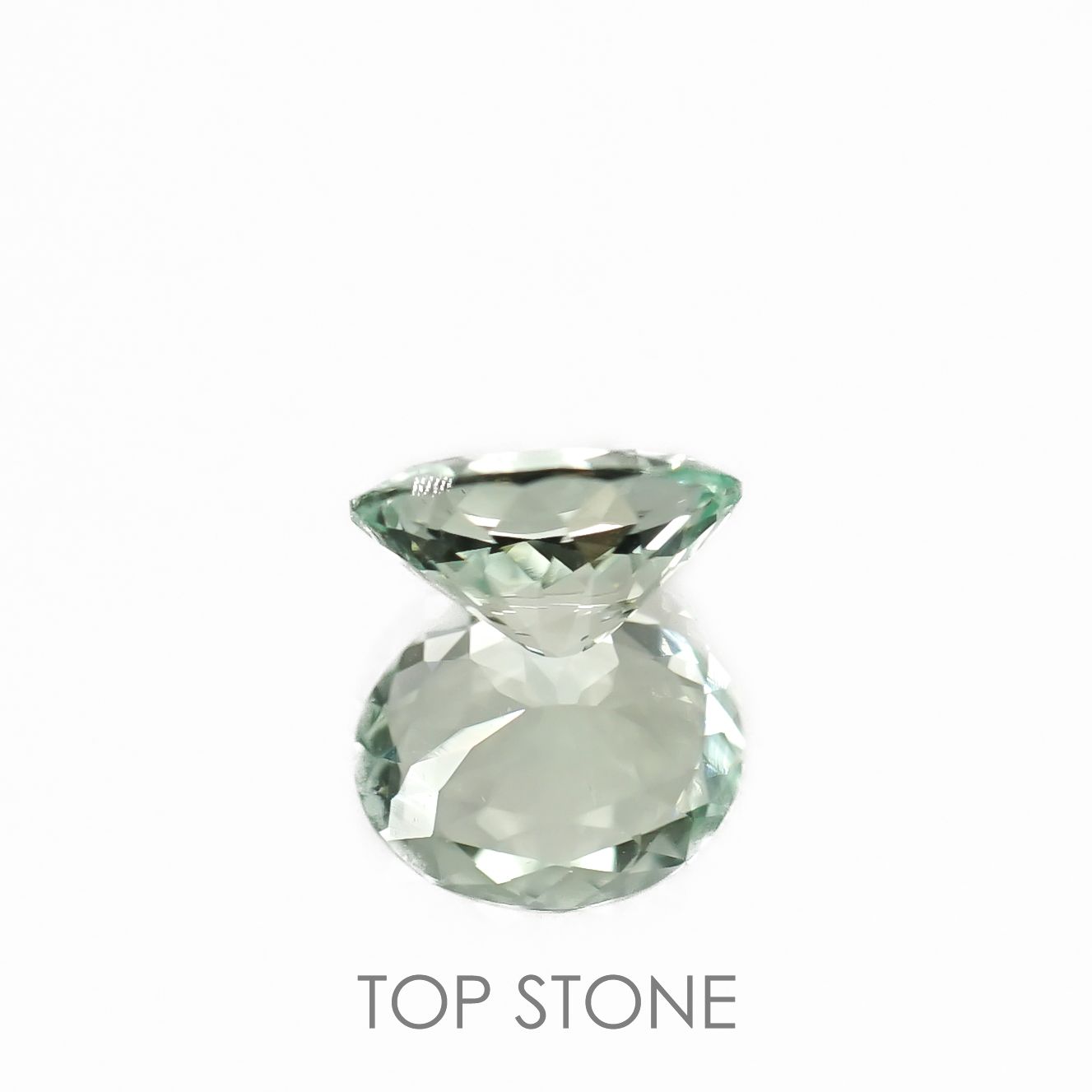 ミントベリル ブラジル産 0.89ct[230119947]7.3x6.1mm前後