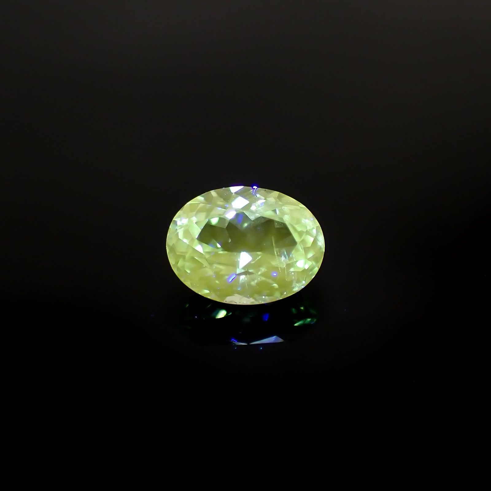 バナジウムコーネルピン(宝石名コーネルピン)タンザニア・タンガ州産 識別済 1.34ct / 7.7x5.8mm前後 [220115634]