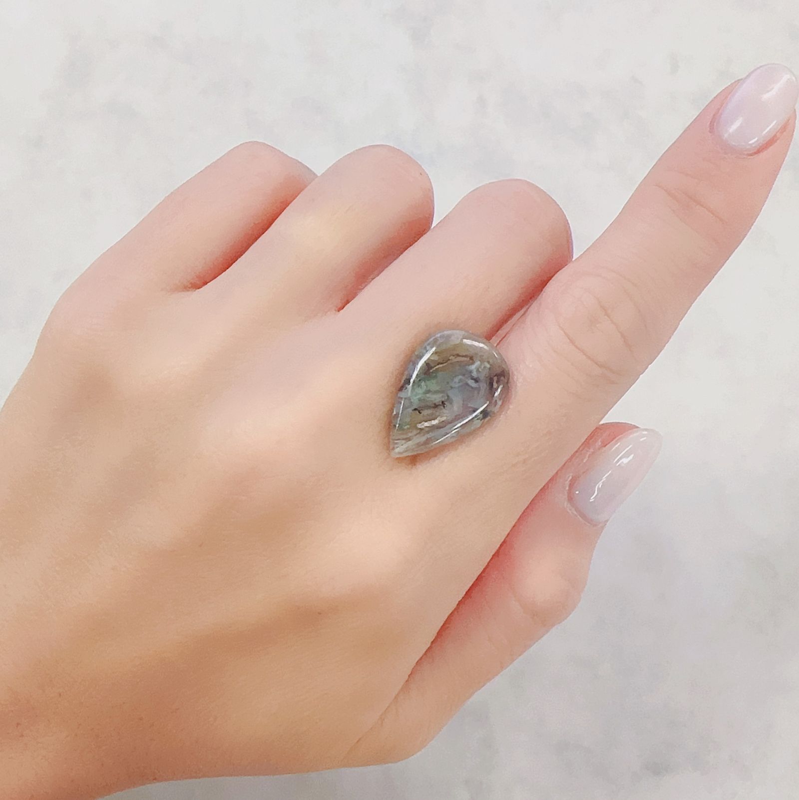 コッパークリソコラインカルセドニー インドネシア産 6.97ct[230722645]19.3x13.3mm前後