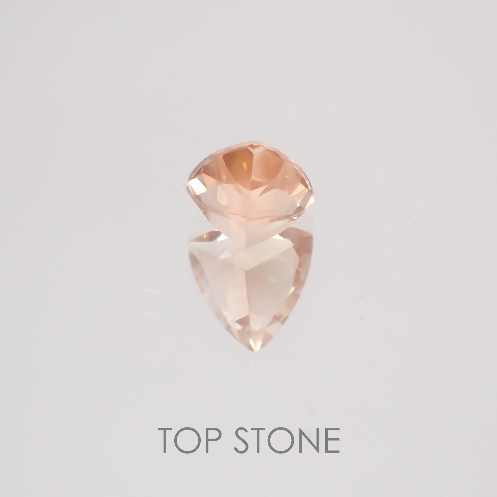 オレゴンサンストーン アメリカ産 ルース 0.41ct[20128873]5×5mm前後