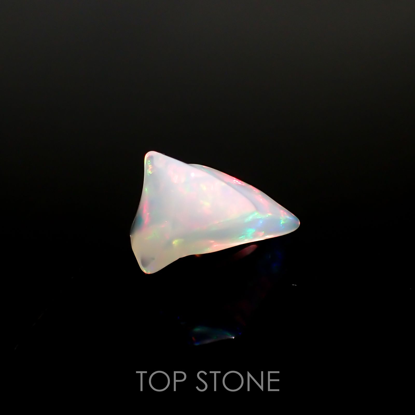 ◇バロック型◇エチオピアオパール(宝石名オパール) エチオピア産 2.98ct 識別済[210813174]14×9.8mm前後