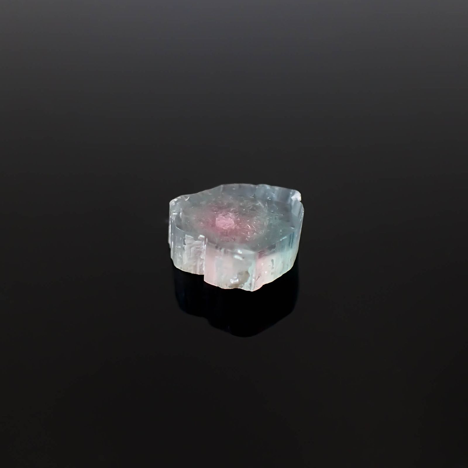 ウォーターメロントルマリン 原石スライス アフガニスタン産 1.65ct [250430216]7x6.9mm前後