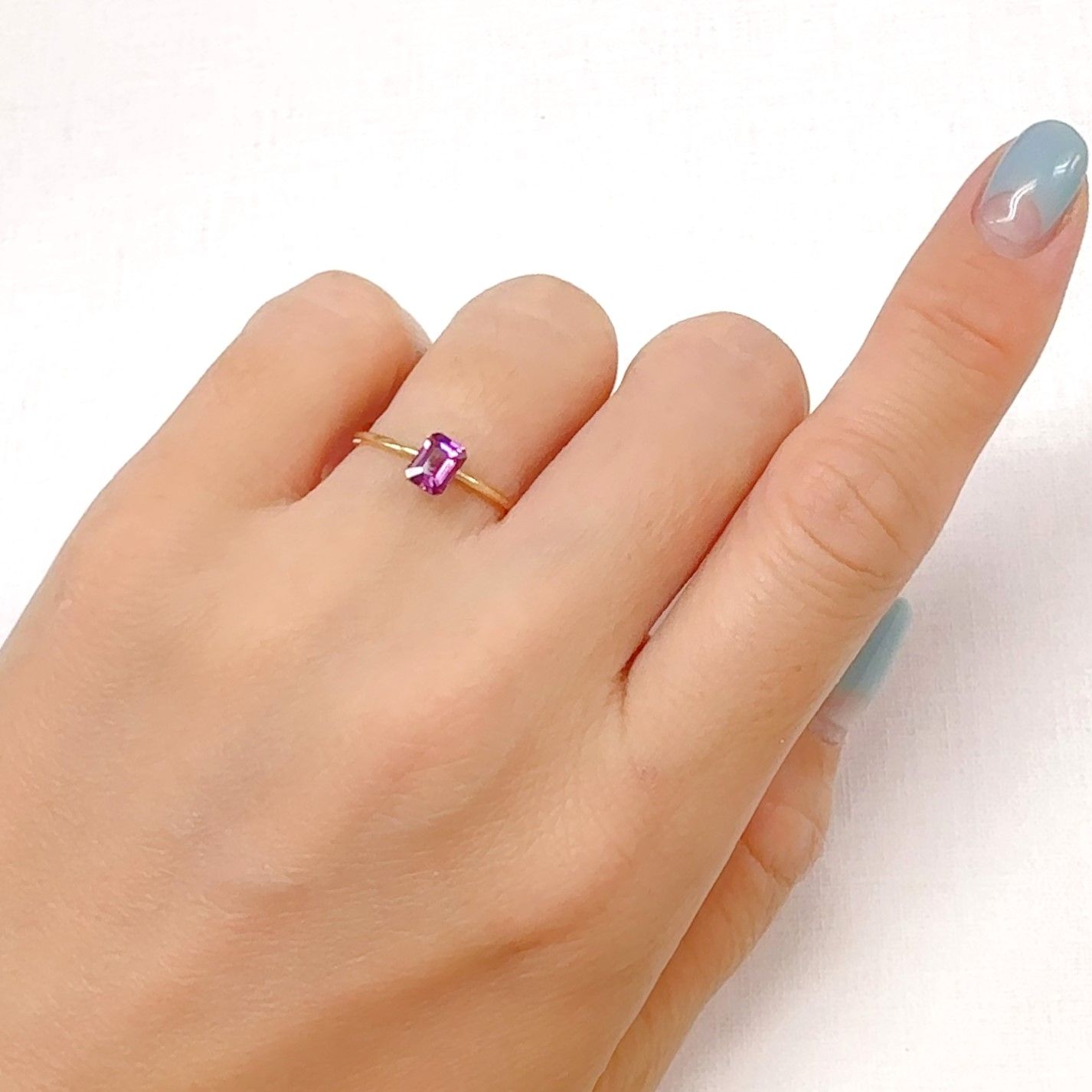 グレープガーネット(宝石名ガーネット)ブラジル産 0.54ct 識別済[240928708]5.5x4.1mm前後