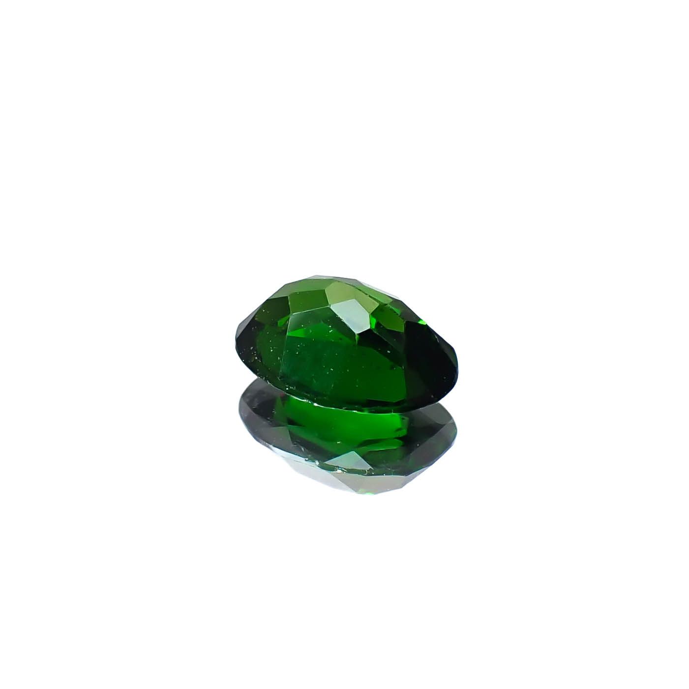 クロムダイオプサイド(宝石名クロム・ダイオプサイド)ロシア産 0.71ct 識別済[250430273]6.8x4.9mm前後
